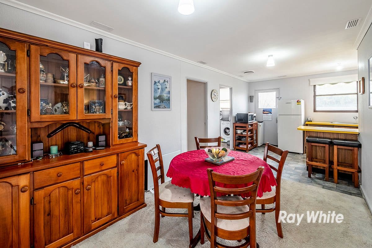 20 Valepark Crescent, Cranbourne VIC 3977, Cranbourne - Thumbnail 4