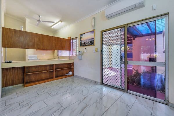 6 Grassland Crescent, Leanyer NT 0812, Leanyer - Thumbnail 3