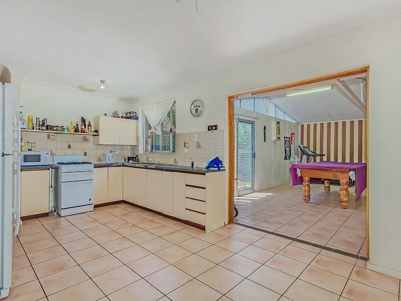 12 Breaden Drive, COOLOONGUP WA 6168, Cooloongup - Thumbnail 8