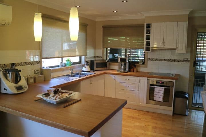 33 Lindsay Avenue, Glen Innes - Thumbnail 2