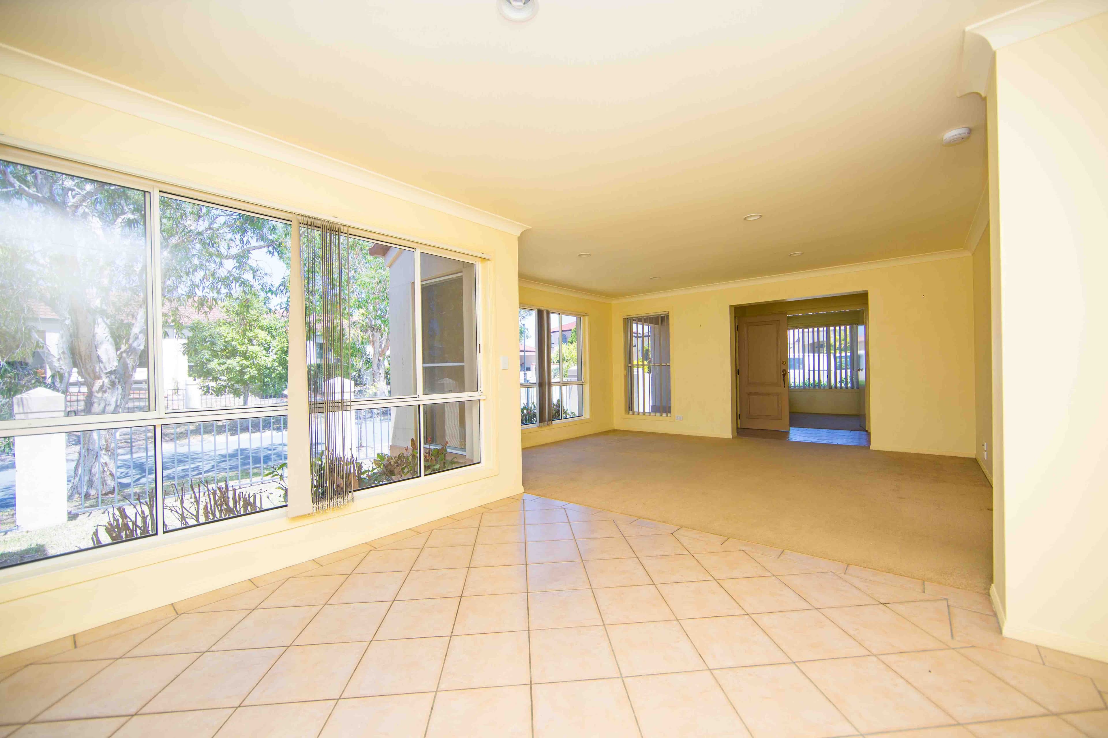 12 Concord Circuit, Robina QLD 4226, Robina - Thumbnail 2