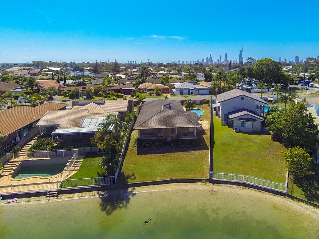 4 Darnay Road, Broadbeach Waters QLD 4218, Broadbeach Waters - Thumbnail 4