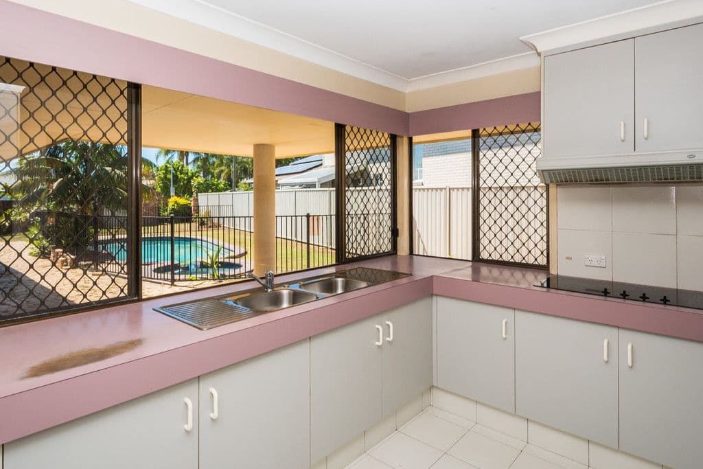 4 Darnay Road, Broadbeach Waters QLD 4218, Broadbeach Waters - Thumbnail 7