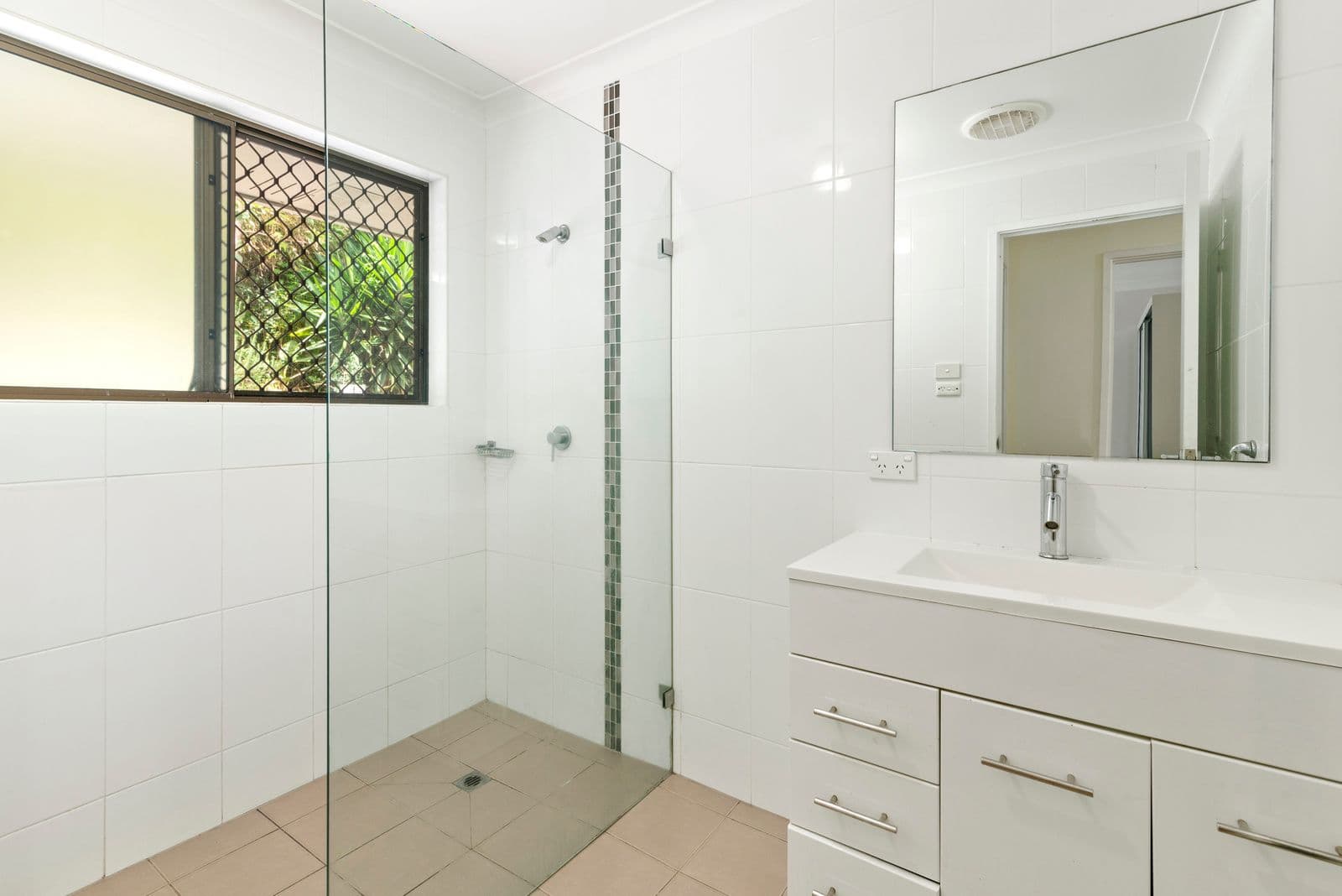 6 Attinga Street, Tugun QLD 4224, Tugun - Thumbnail 7