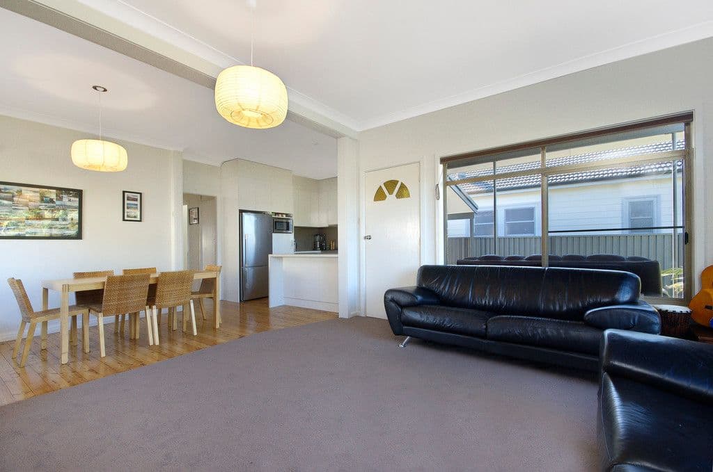 32 Kent Street, BELLAMBI NSW 2518, Bellambi - Thumbnail 2