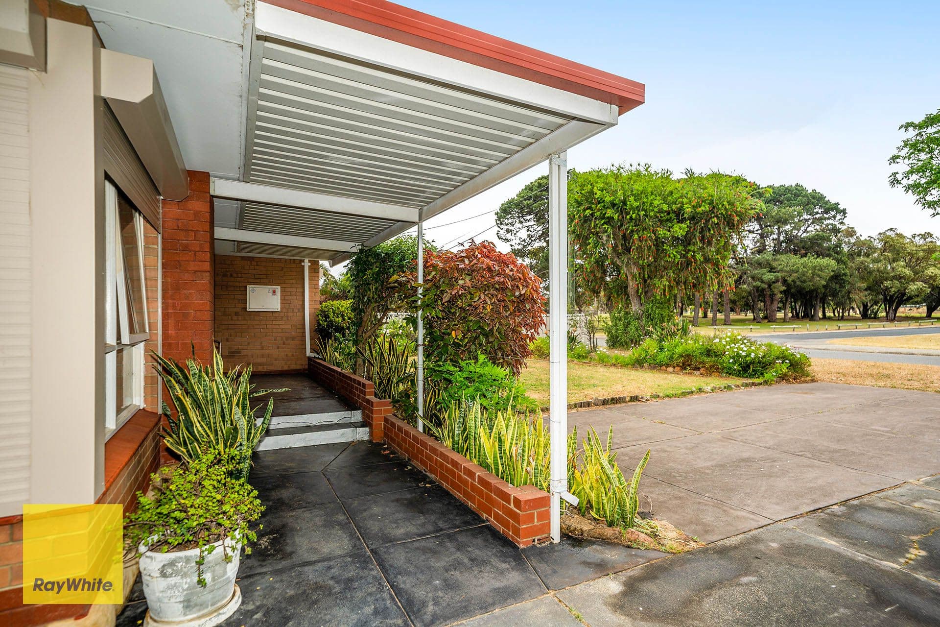 25 Connaught Street, Forrestfield WA 6058, Forrestfield - Thumbnail 3