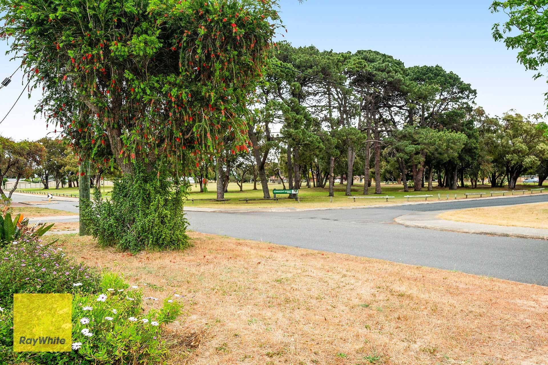 25 Connaught Street, Forrestfield WA 6058, Forrestfield - Thumbnail 5