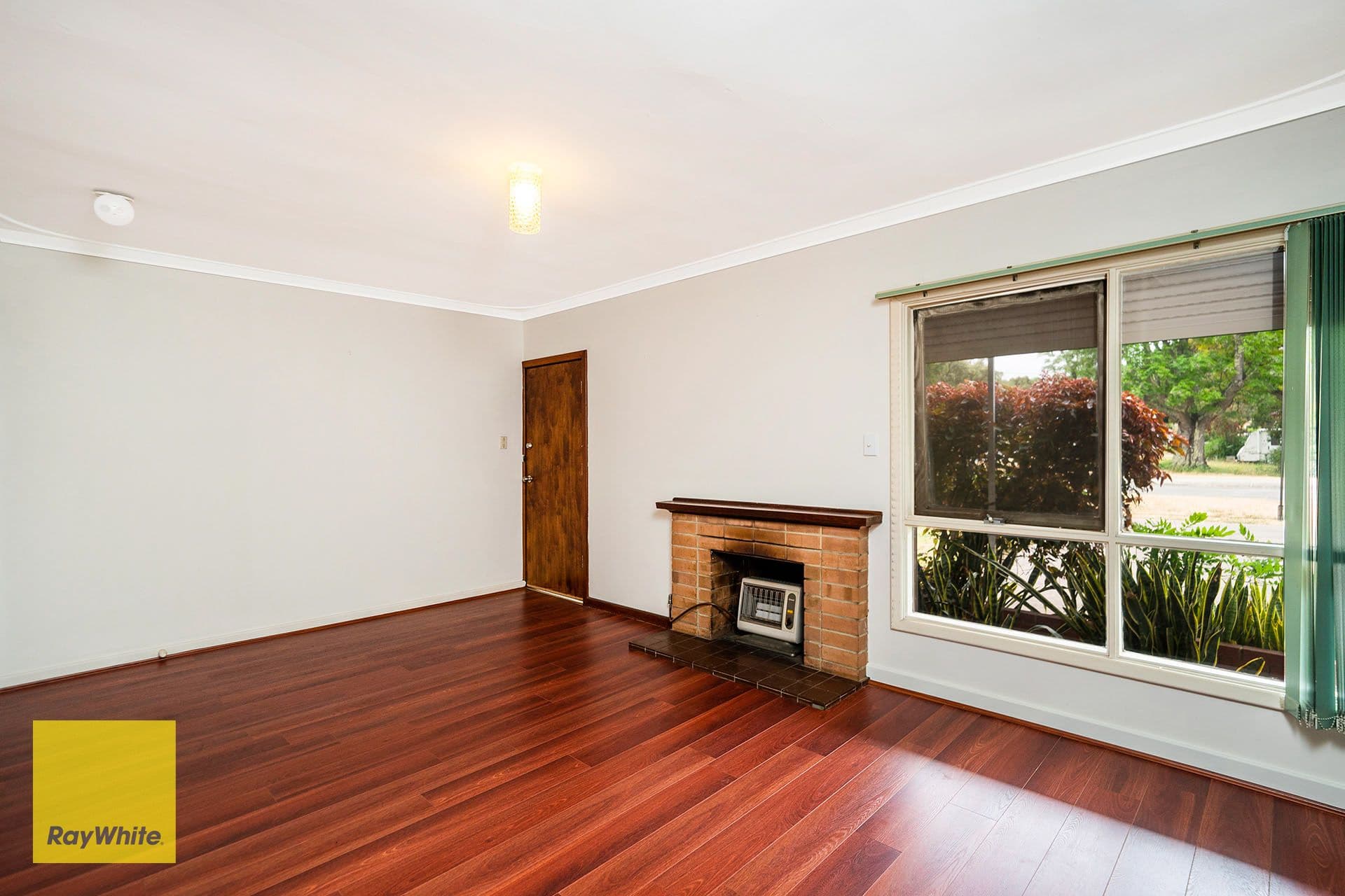 25 Connaught Street, Forrestfield WA 6058, Forrestfield - Thumbnail 7