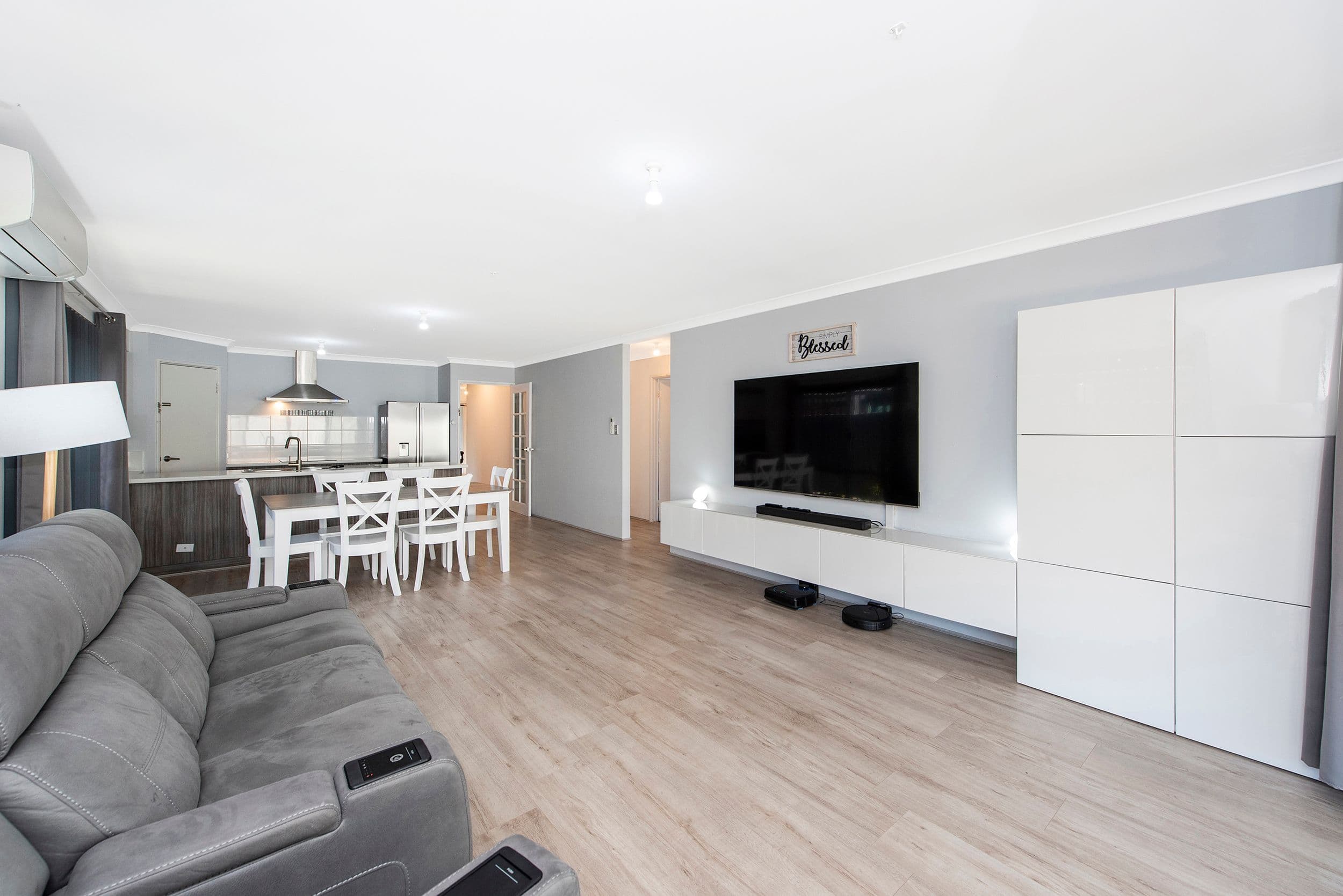 8 Anthony Gardens, Baldivis WA 6171, Baldivis - Thumbnail 2