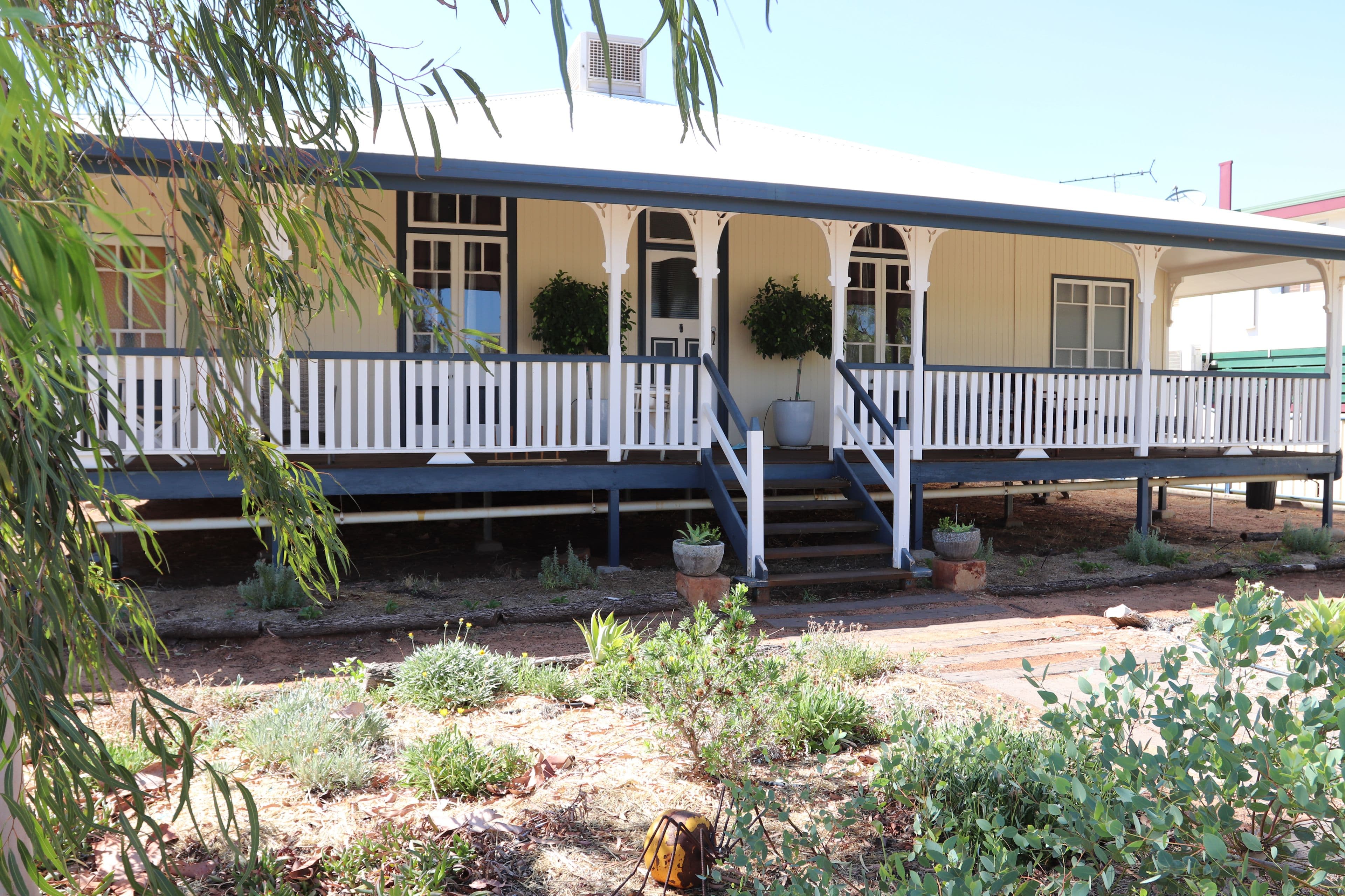 152 Parry Street, Charleville QLD 4470, Charleville - Image 1