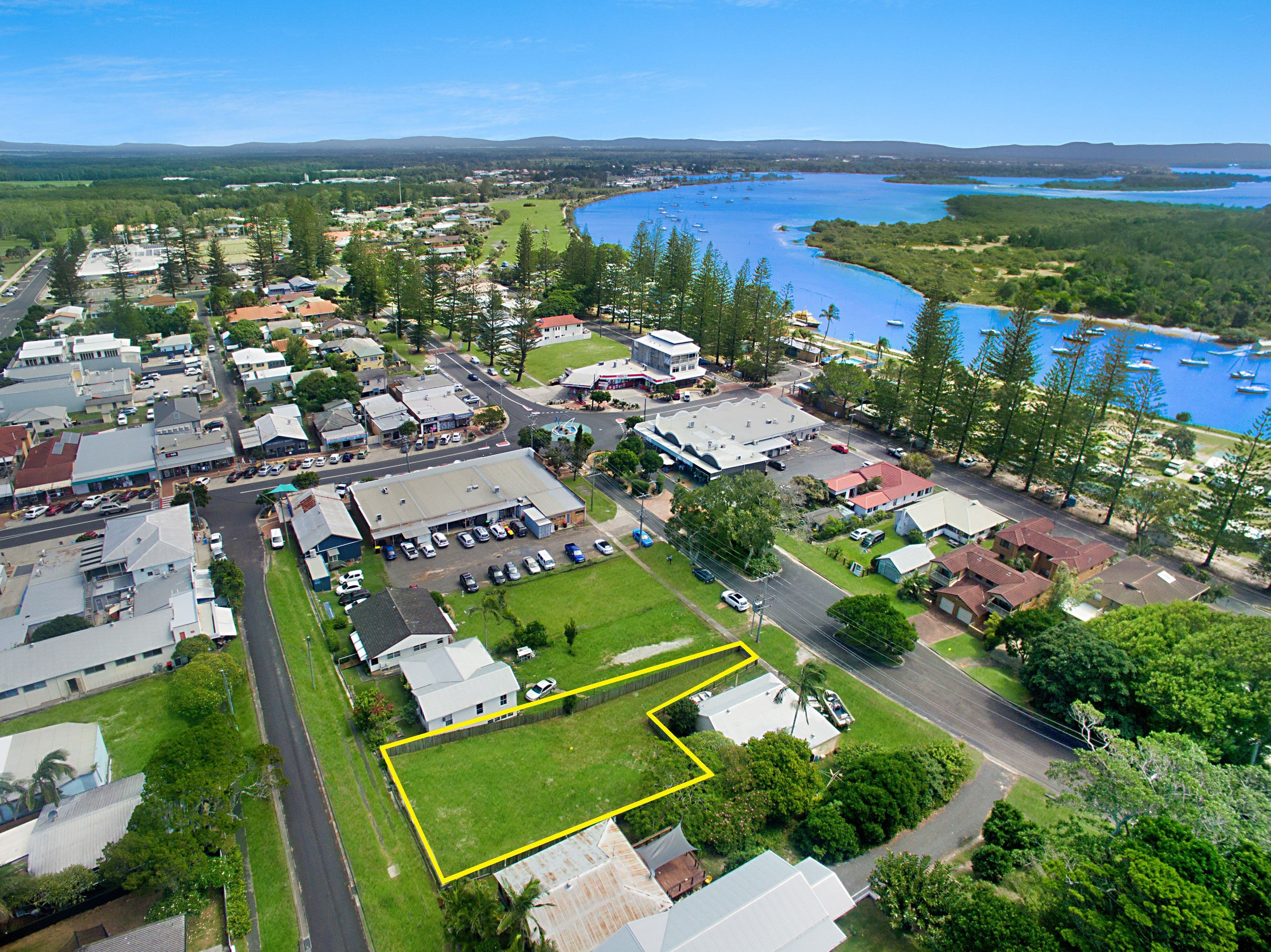 11 High Street, Yamba NSW 2464, Yamba - Image 1