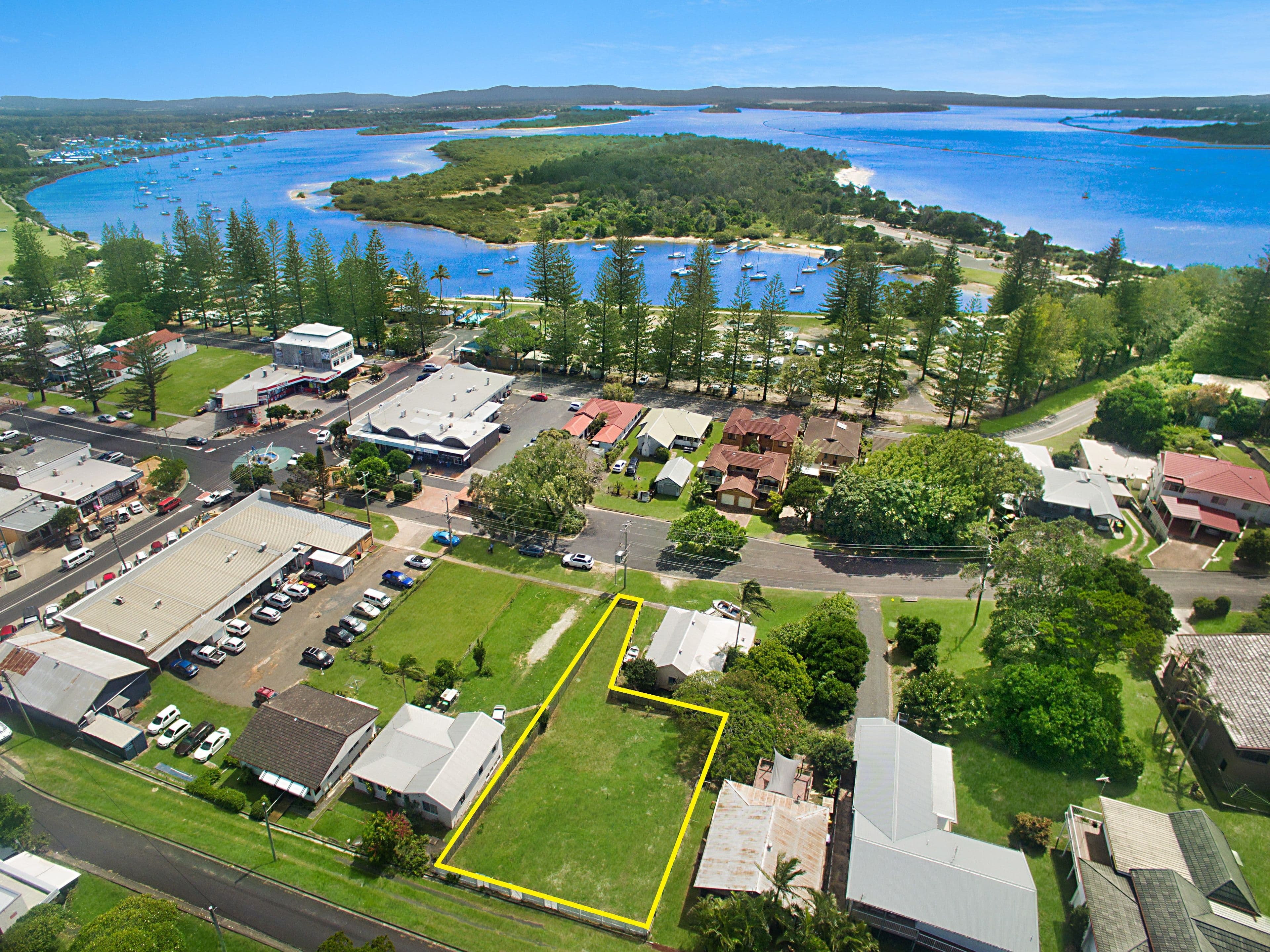 11 High Street, Yamba NSW 2464, Yamba - Thumbnail 2