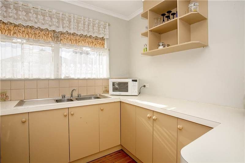 35 Vermont Avenue, CORIO VIC 3214, Corio - Thumbnail 3