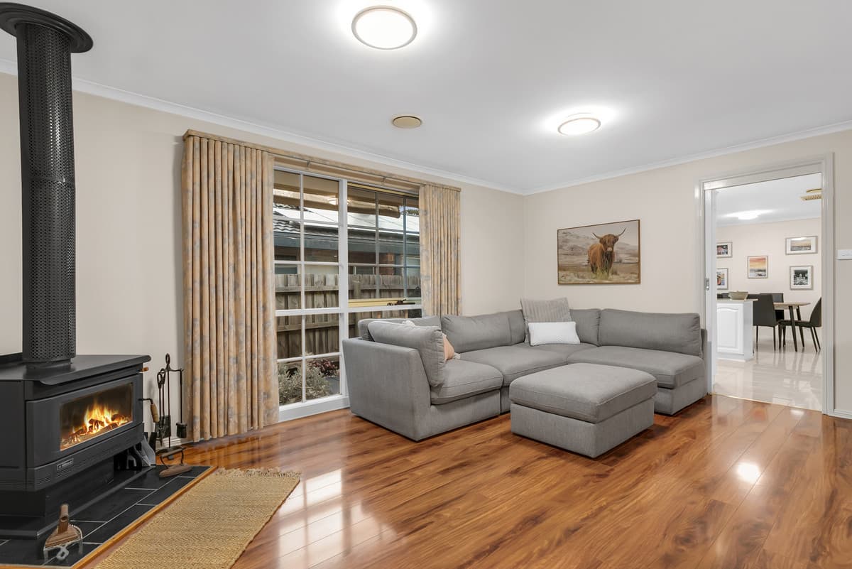 96 Waverley Park Drive, Cranbourne North VIC 3977, Cranbourne North - Thumbnail 4