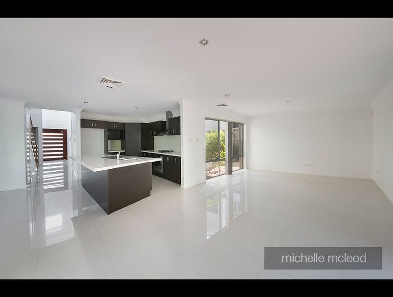 5 Lomandra Place, Chapel Hill QLD 4069, Chapel Hill - Thumbnail 5