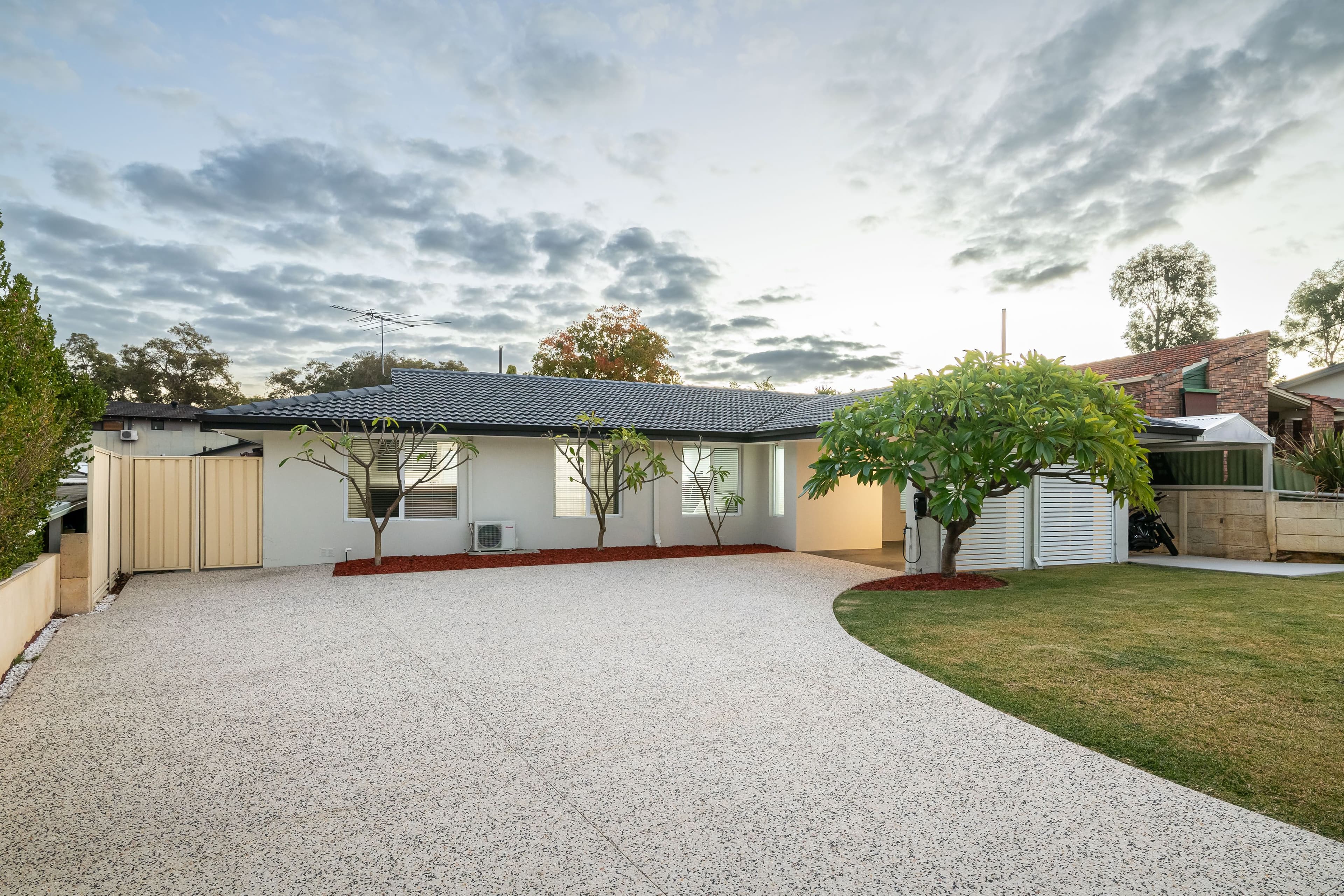33 Felstead Crescent, Hamersley WA 6022, Hamersley - Image 1
