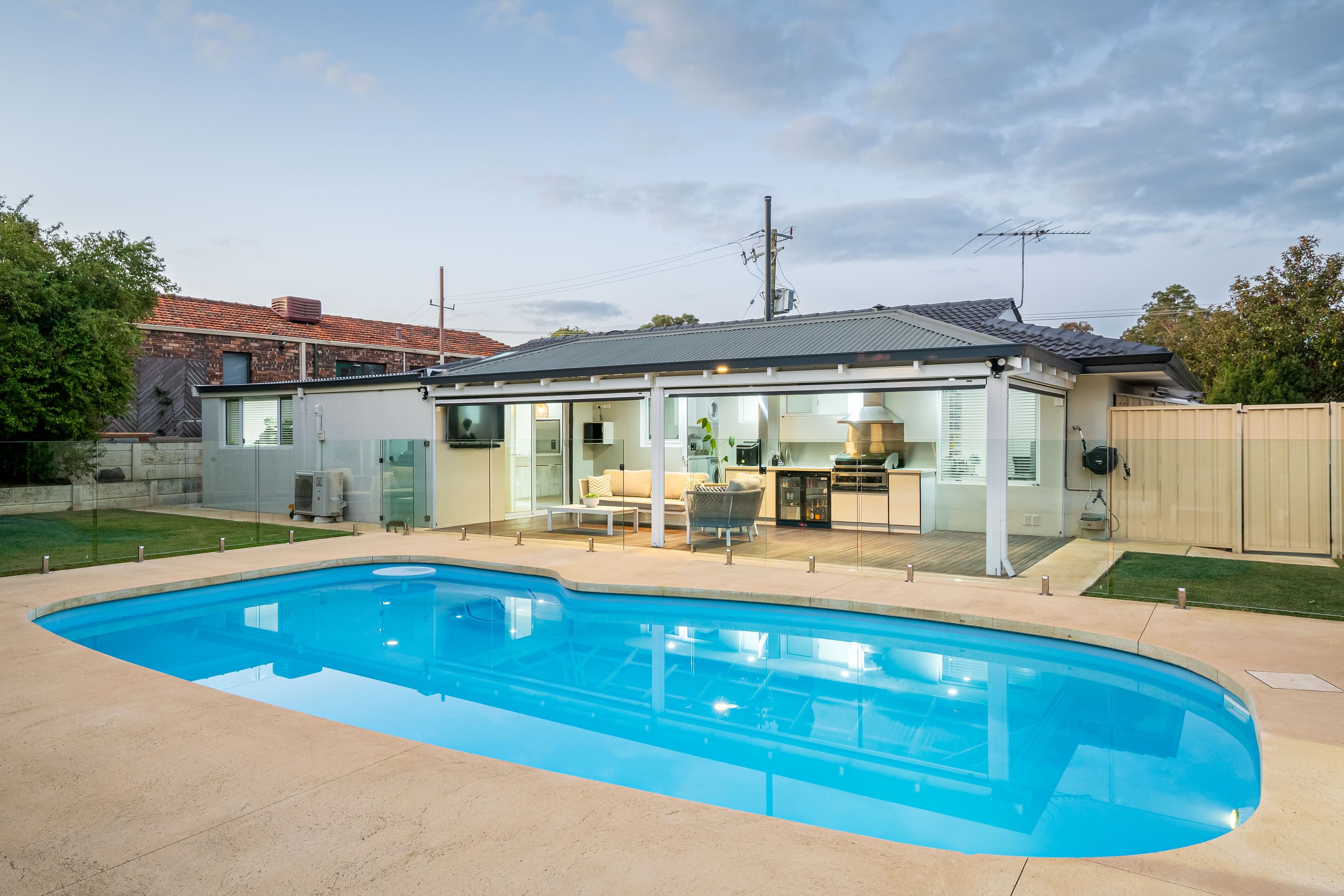 33 Felstead Crescent, Hamersley WA 6022, Hamersley - Thumbnail 3