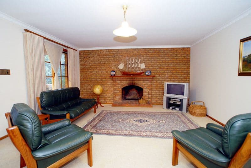 57  Torwood Avenue, GLEN WAVERLEY VIC 3150, Glen Waverley - Thumbnail 4