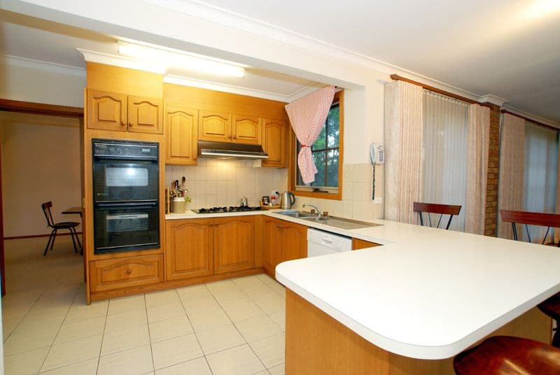 57  Torwood Avenue, GLEN WAVERLEY VIC 3150, Glen Waverley - Thumbnail 5