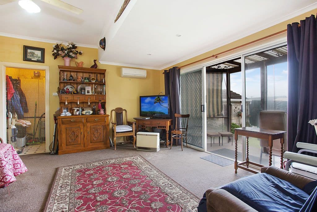 2 Simpson Street, Terang VIC 3264, Terang - Thumbnail 2