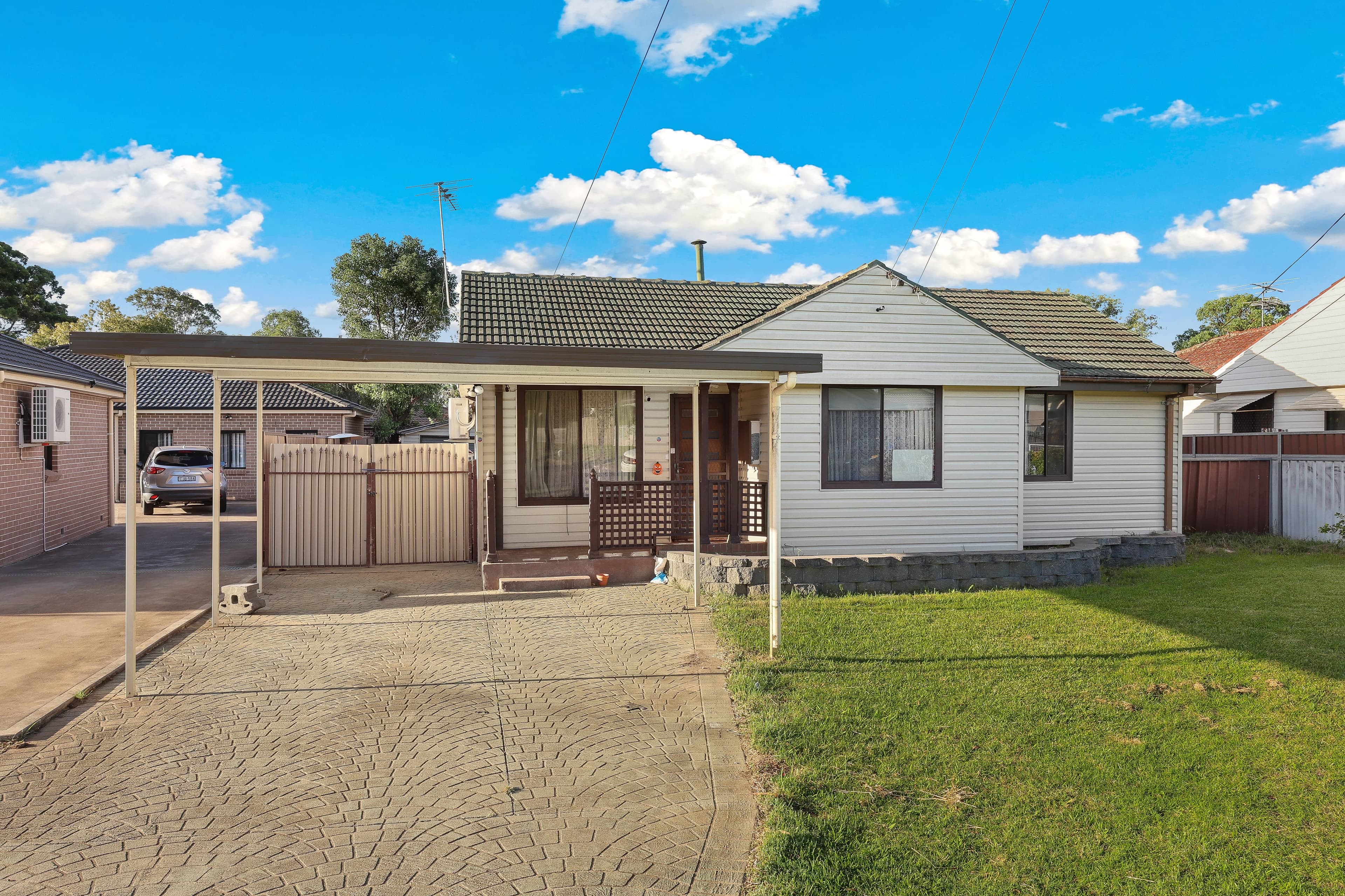 35 Guthega Crescent, Heckenberg NSW 2168, Heckenberg - Image 1