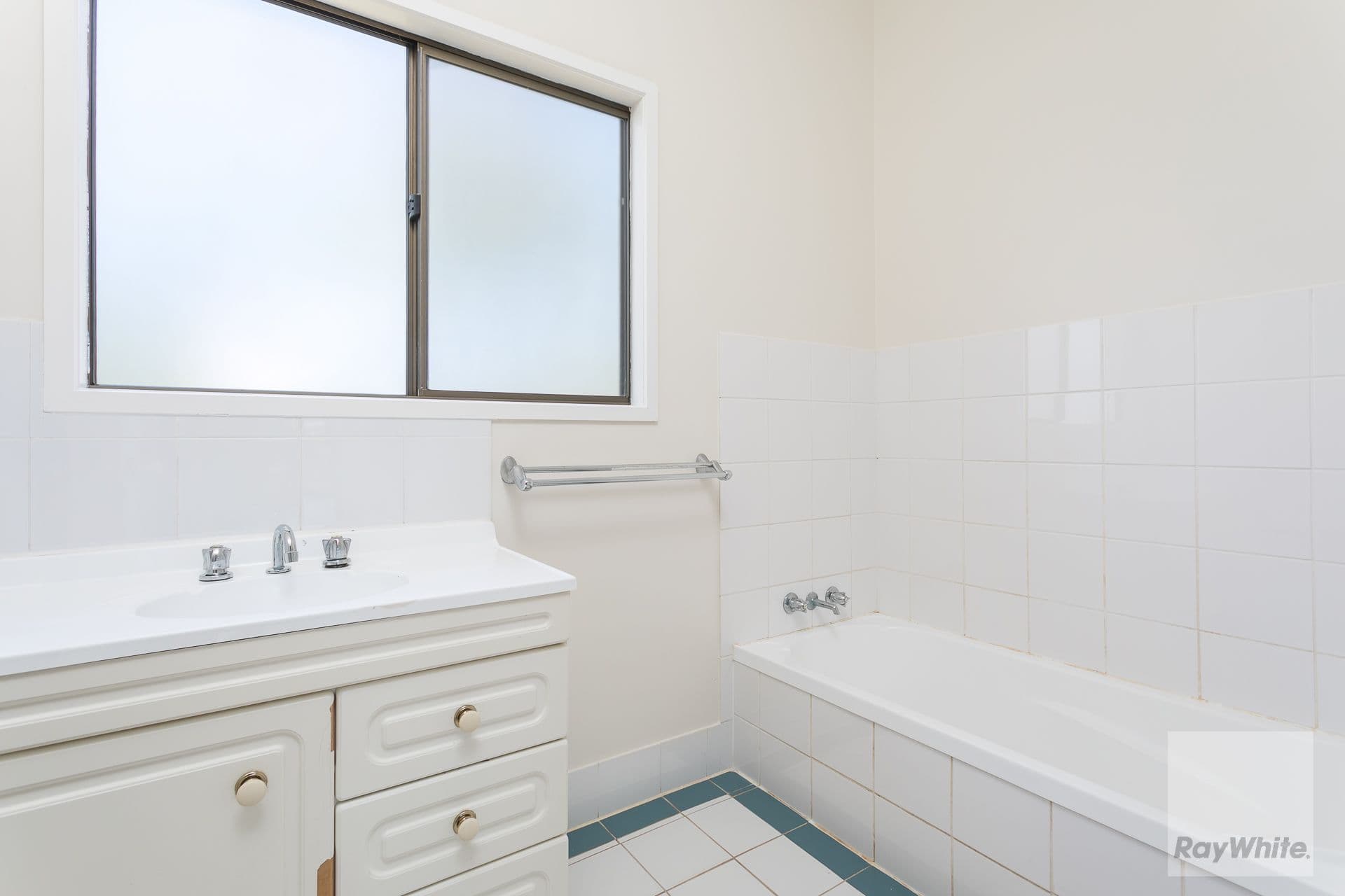 3 Gladstone Street, Redland Bay QLD 4165, Redland Bay - Thumbnail 7