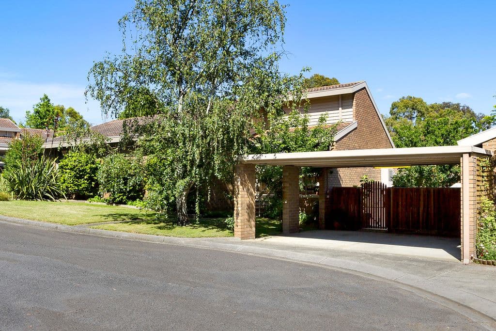39 Boardman Close, Box Hill South VIC 3128, Box Hill South - Thumbnail 2