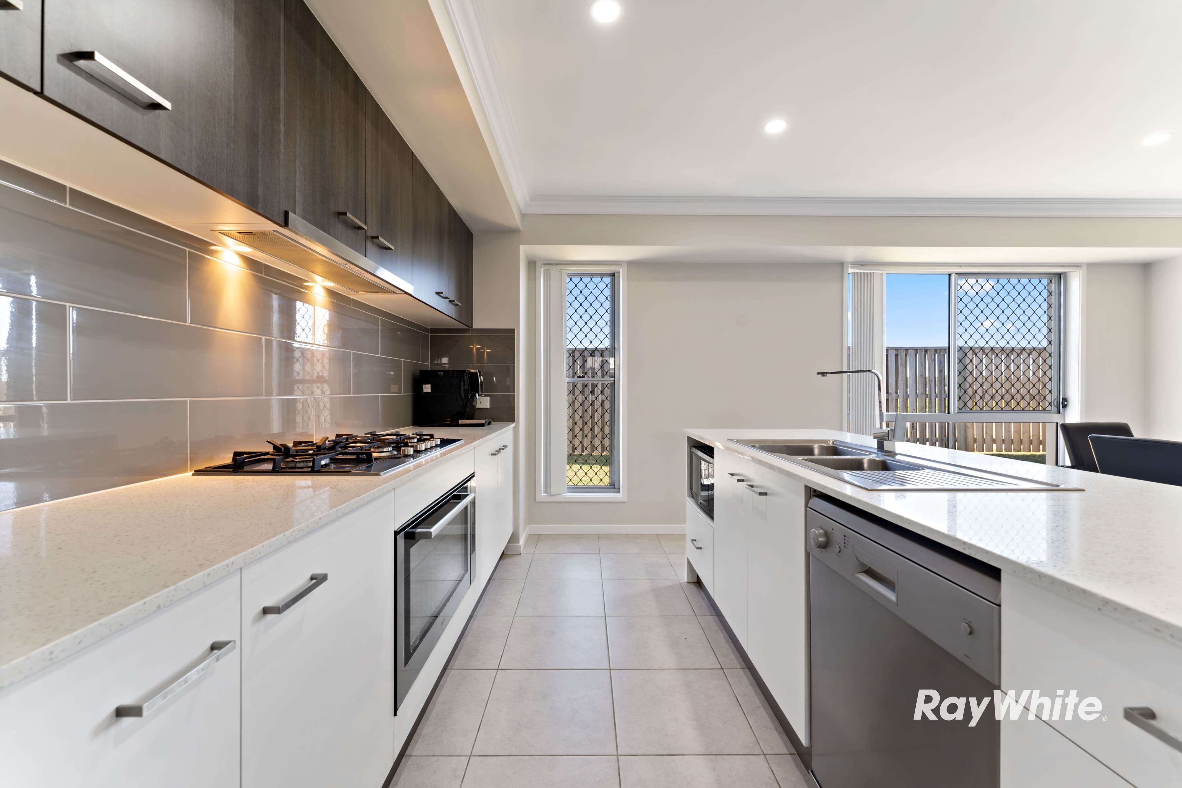 1 Allerton Park Drive, Park Ridge QLD 4125, Park Ridge - Thumbnail 2