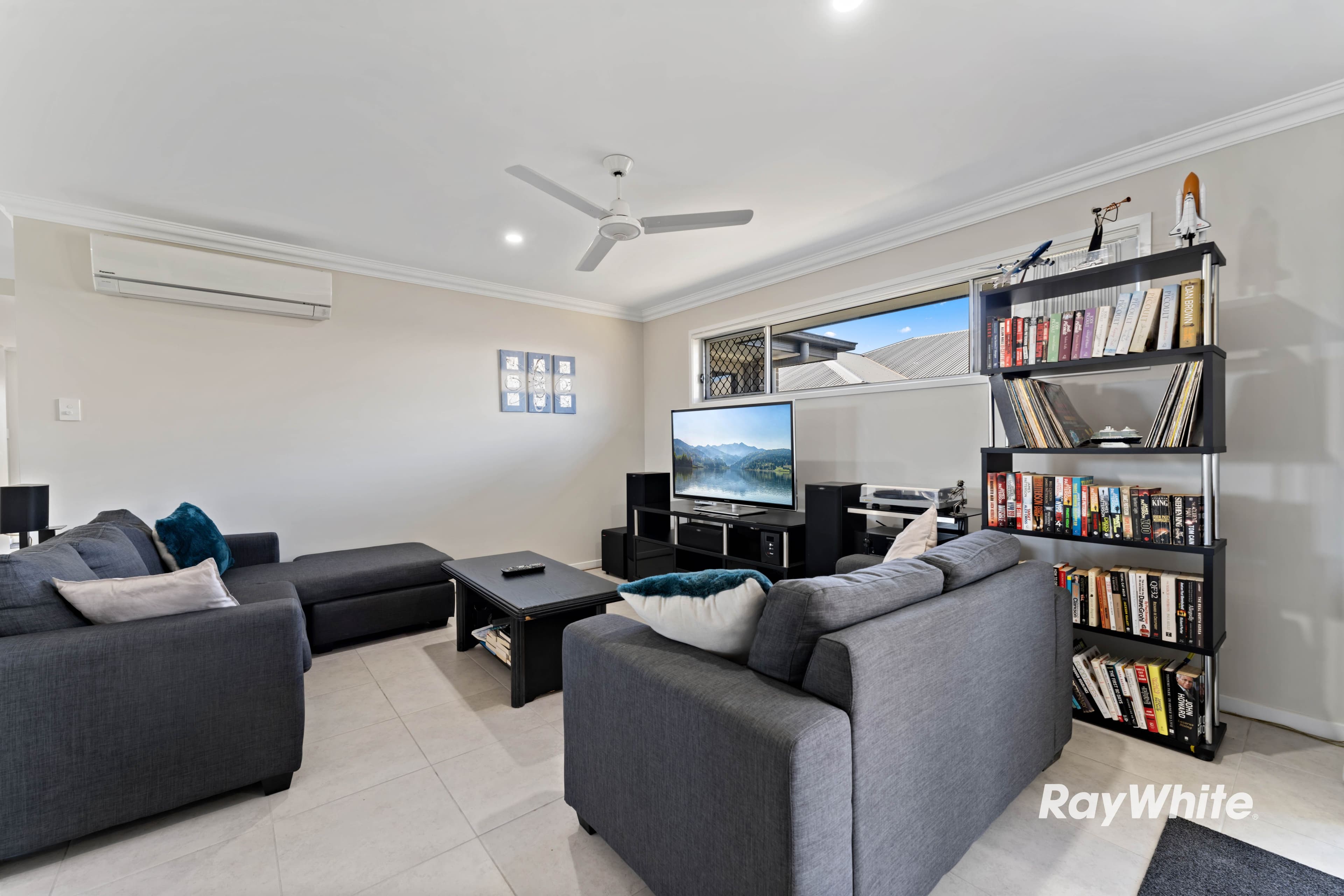 1 Allerton Park Drive, Park Ridge QLD 4125, Park Ridge - Thumbnail 6