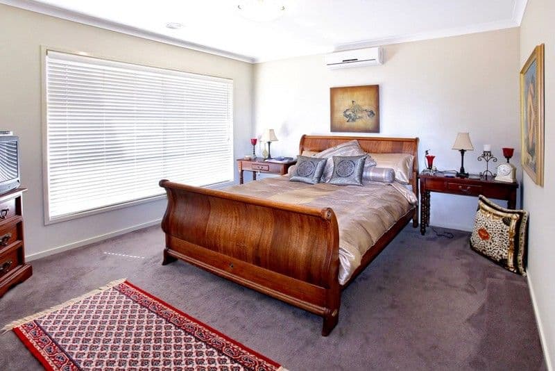 18 Dunlin Crescent, WILLIAMS LANDING VIC 3027, Williams Landing - Thumbnail 7