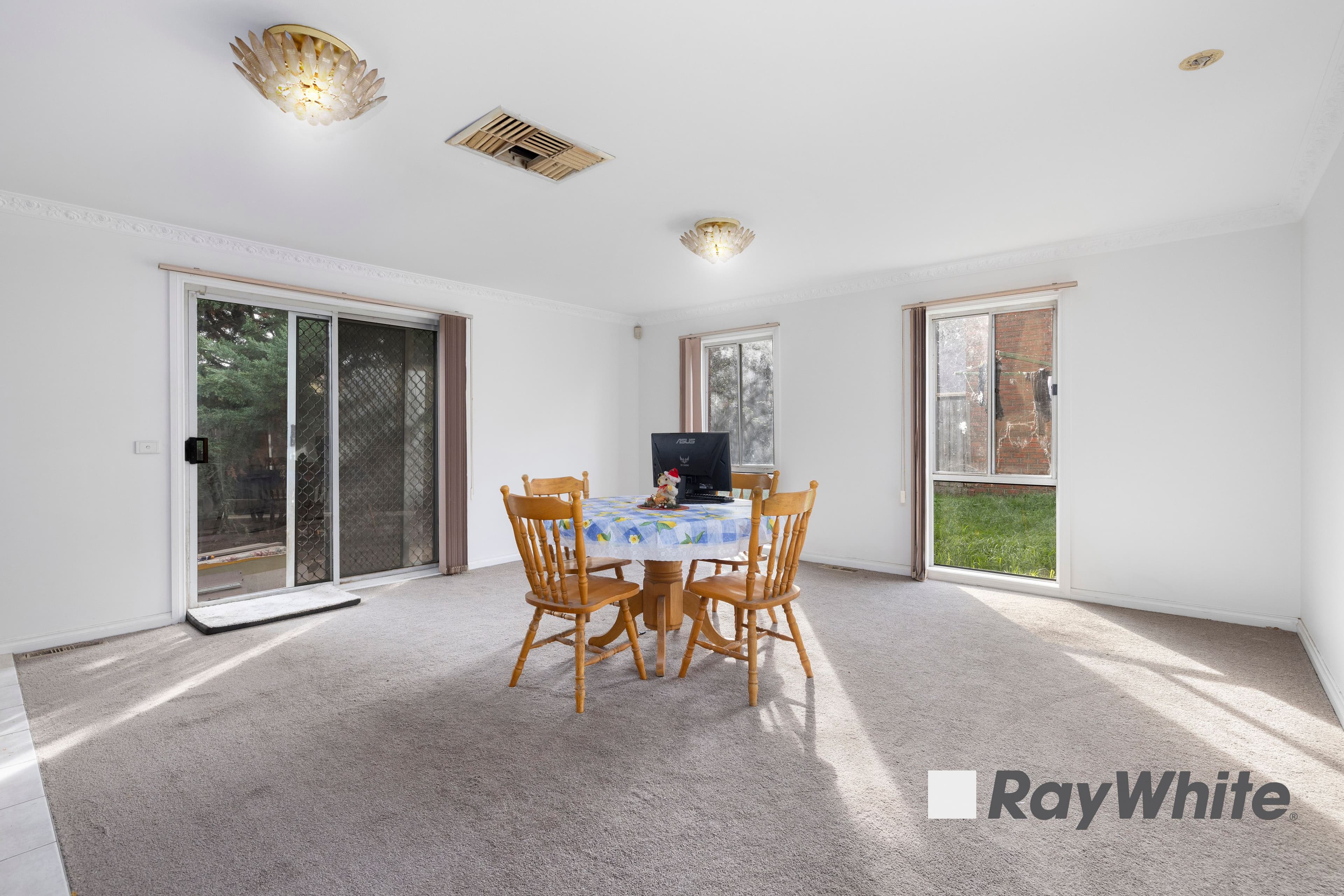 88 Lake View Drive, Narre Warren South VIC 3805, Narre Warren South - Thumbnail 7