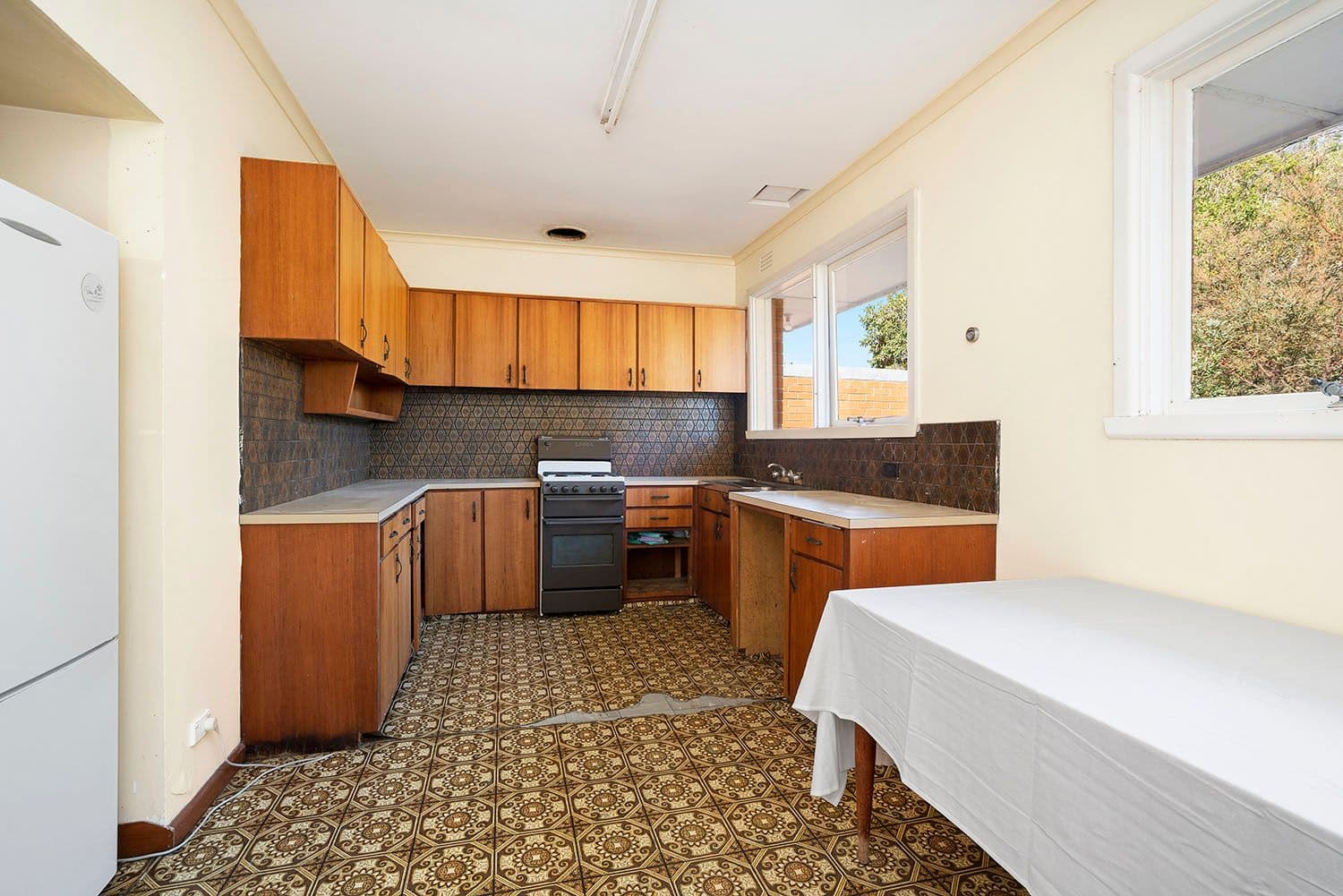 12 Freda Avenue, Cheltenham VIC 3192, Cheltenham - Thumbnail 3