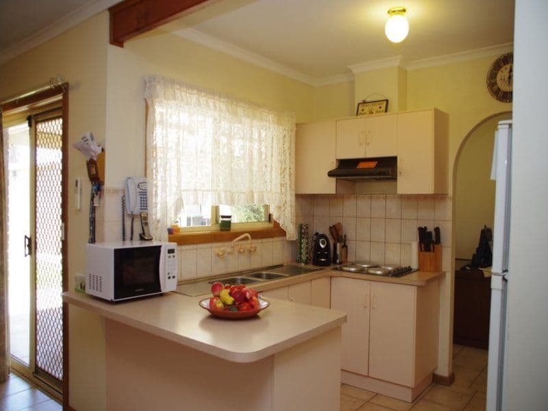 238 Twentyfirst Street, RENMARK SA 5341, Renmark - Thumbnail 2