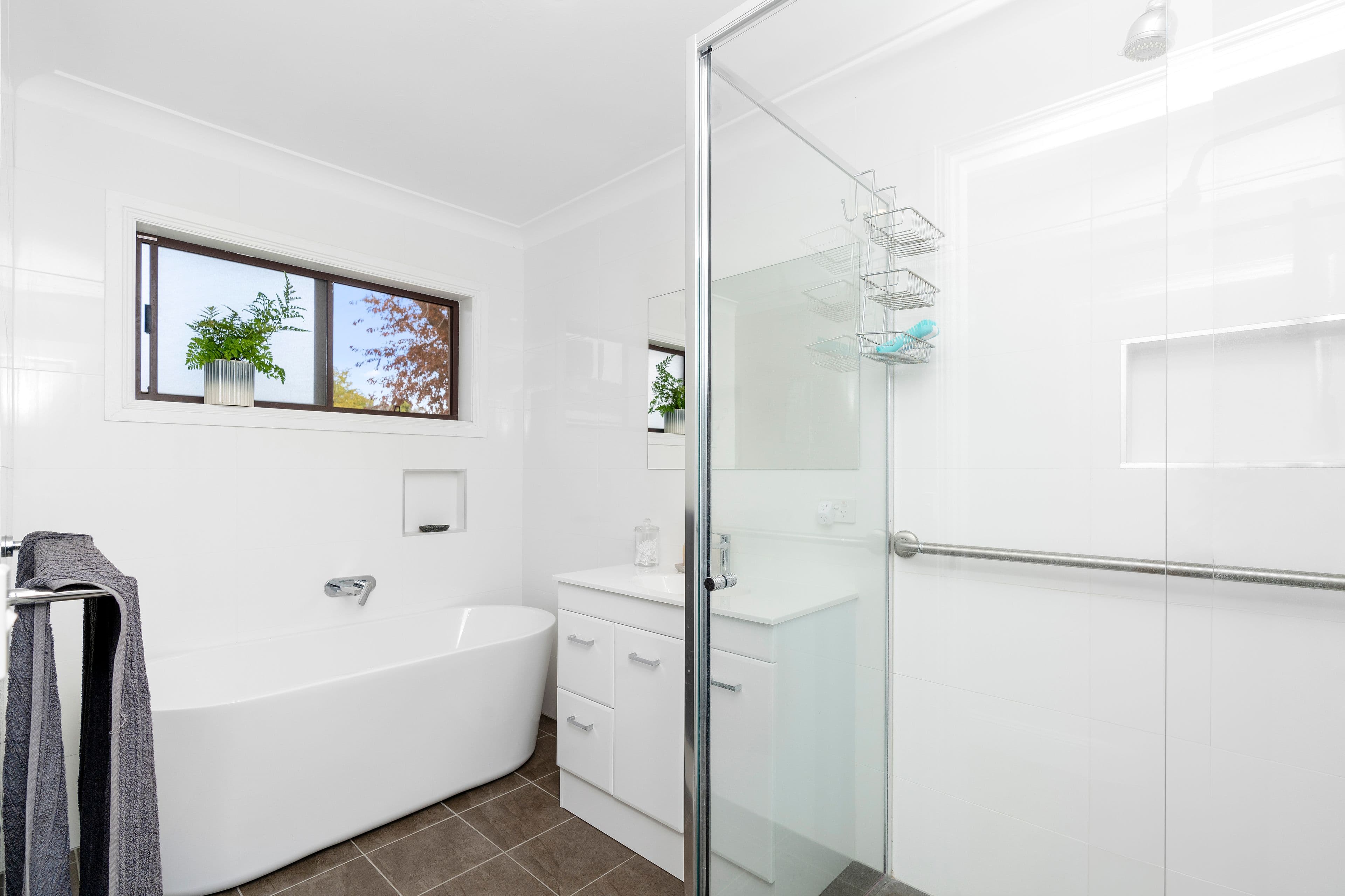 28 Amsterdam Crescent, Tolland NSW 2650, Tolland - Thumbnail 8
