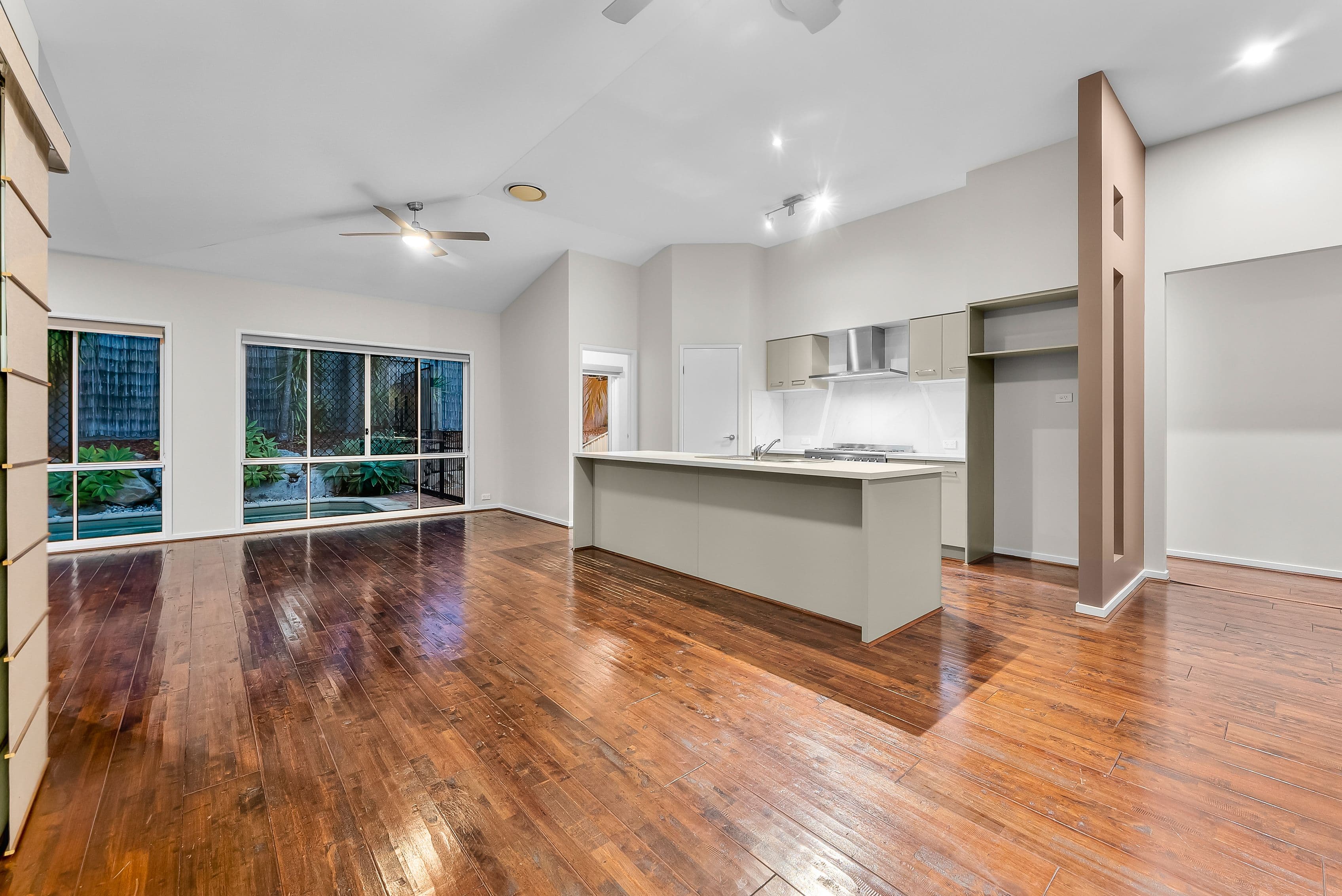 28 Whitecedar Circuit, North Lakes QLD 4509, North Lakes - Thumbnail 2