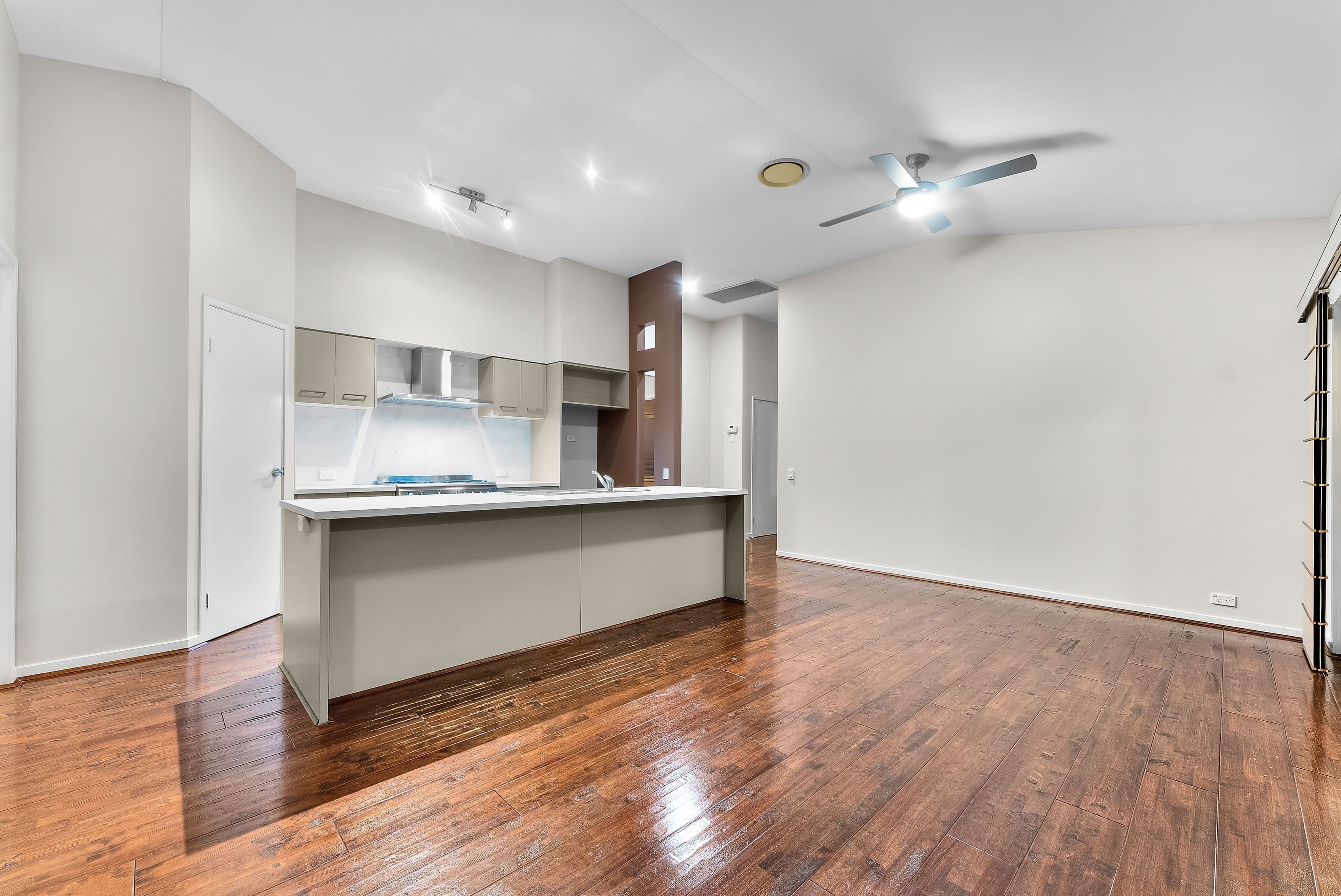 28 Whitecedar Circuit, North Lakes QLD 4509, North Lakes - Thumbnail 7