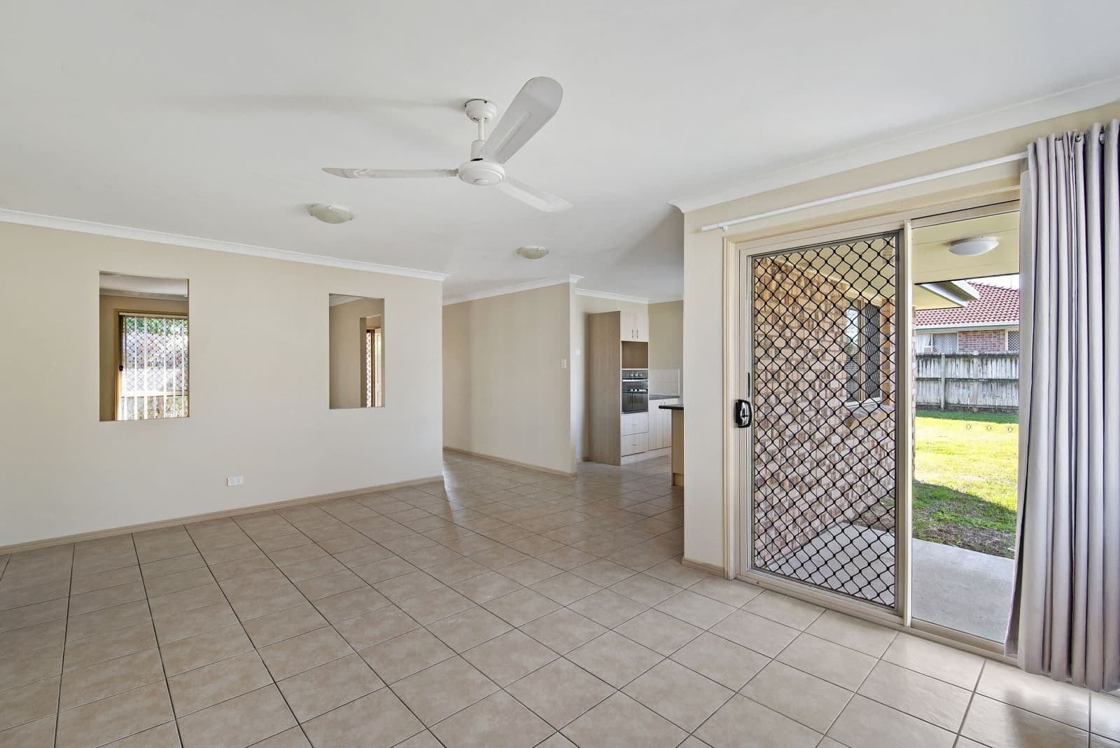 6 Hoddle Court, Rothwell QLD 4022, Rothwell - Thumbnail 3