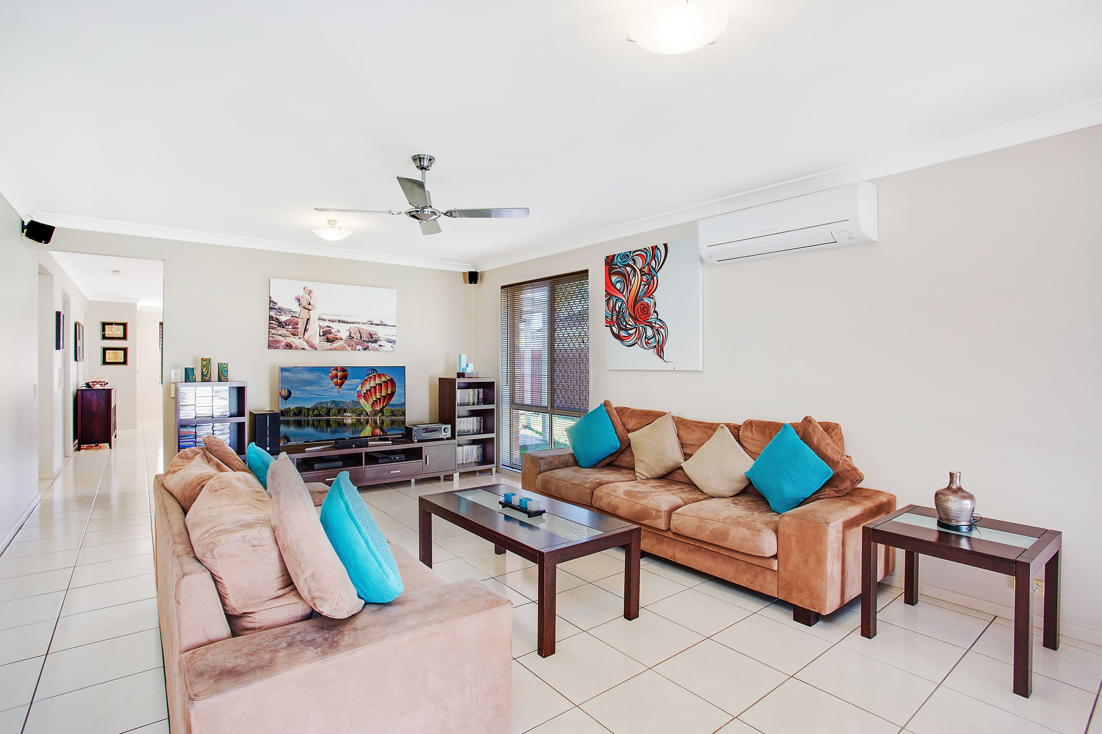 17 Oasis Crescent, Elanora QLD 4221, Elanora - Thumbnail 2