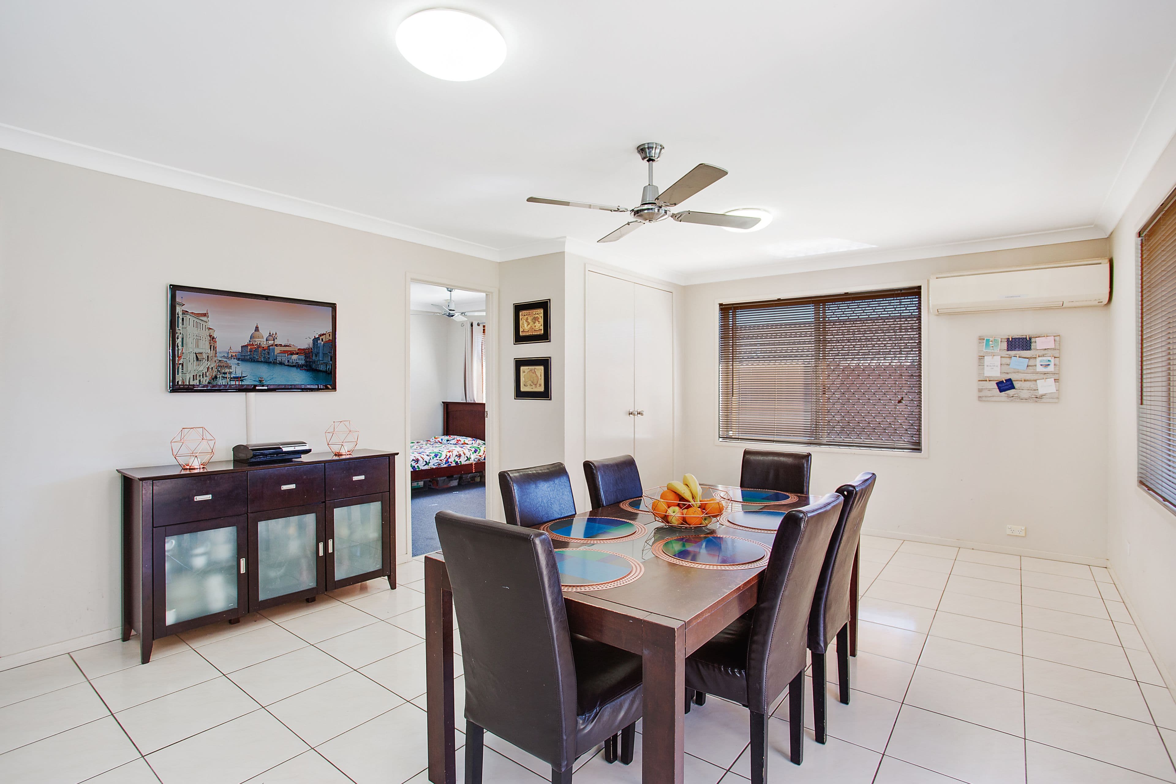 17 Oasis Crescent, Elanora QLD 4221, Elanora - Thumbnail 3