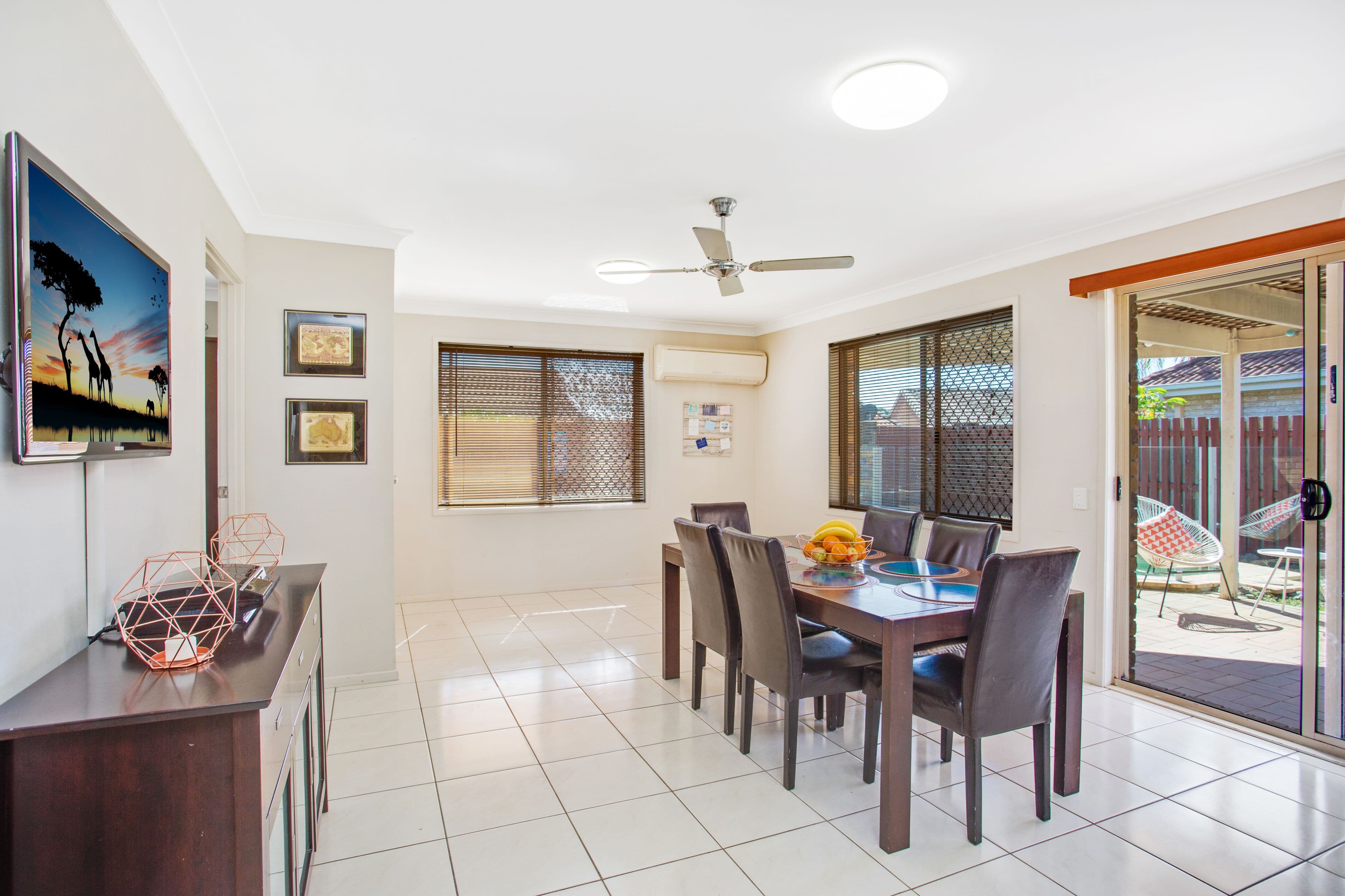 17 Oasis Crescent, Elanora QLD 4221, Elanora - Thumbnail 4