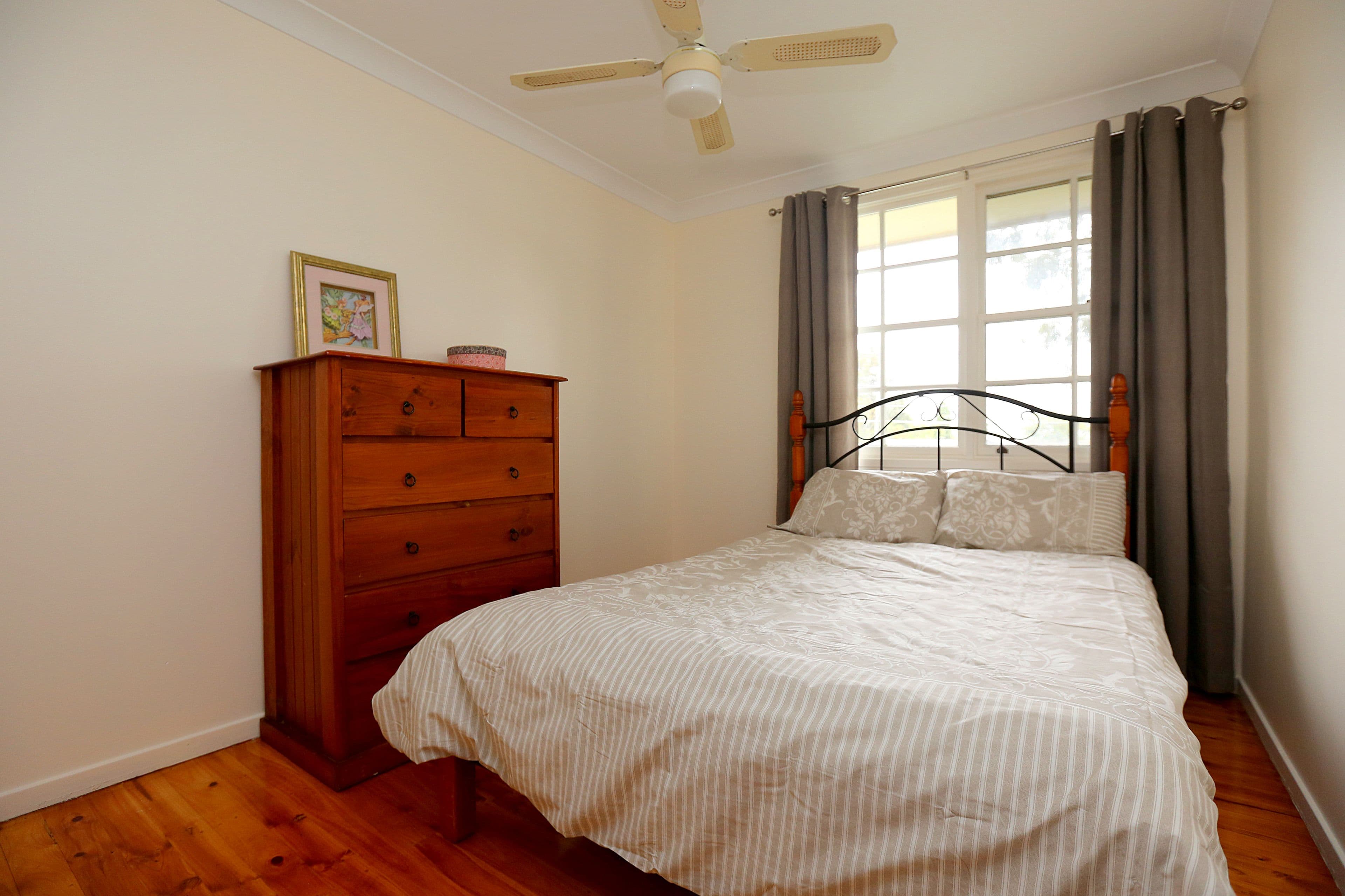 164 Birdwood Road, Georges Hall - Thumbnail 6