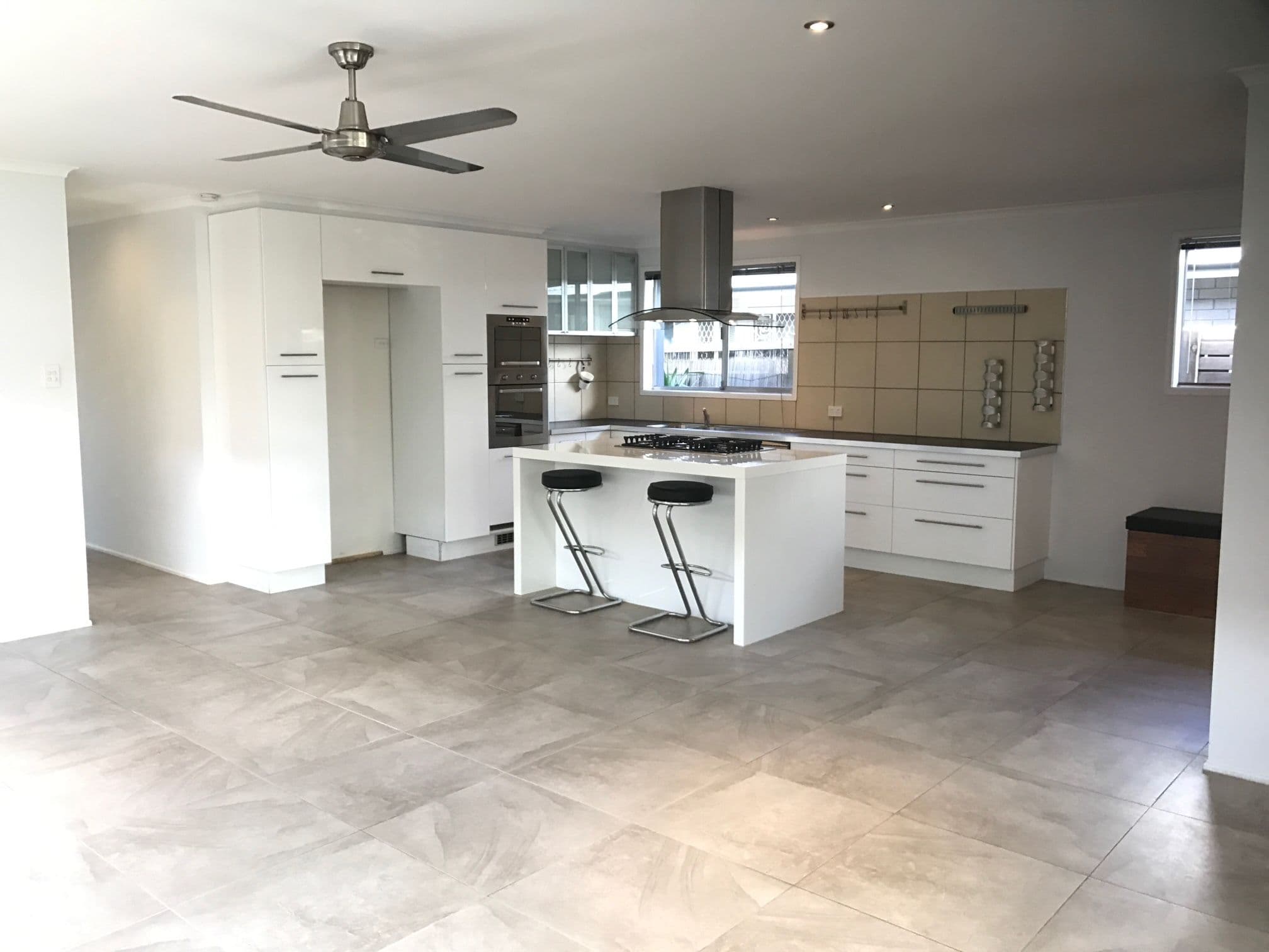 99 Chainey Avenue, Miami QLD 4220, Miami - Thumbnail 2