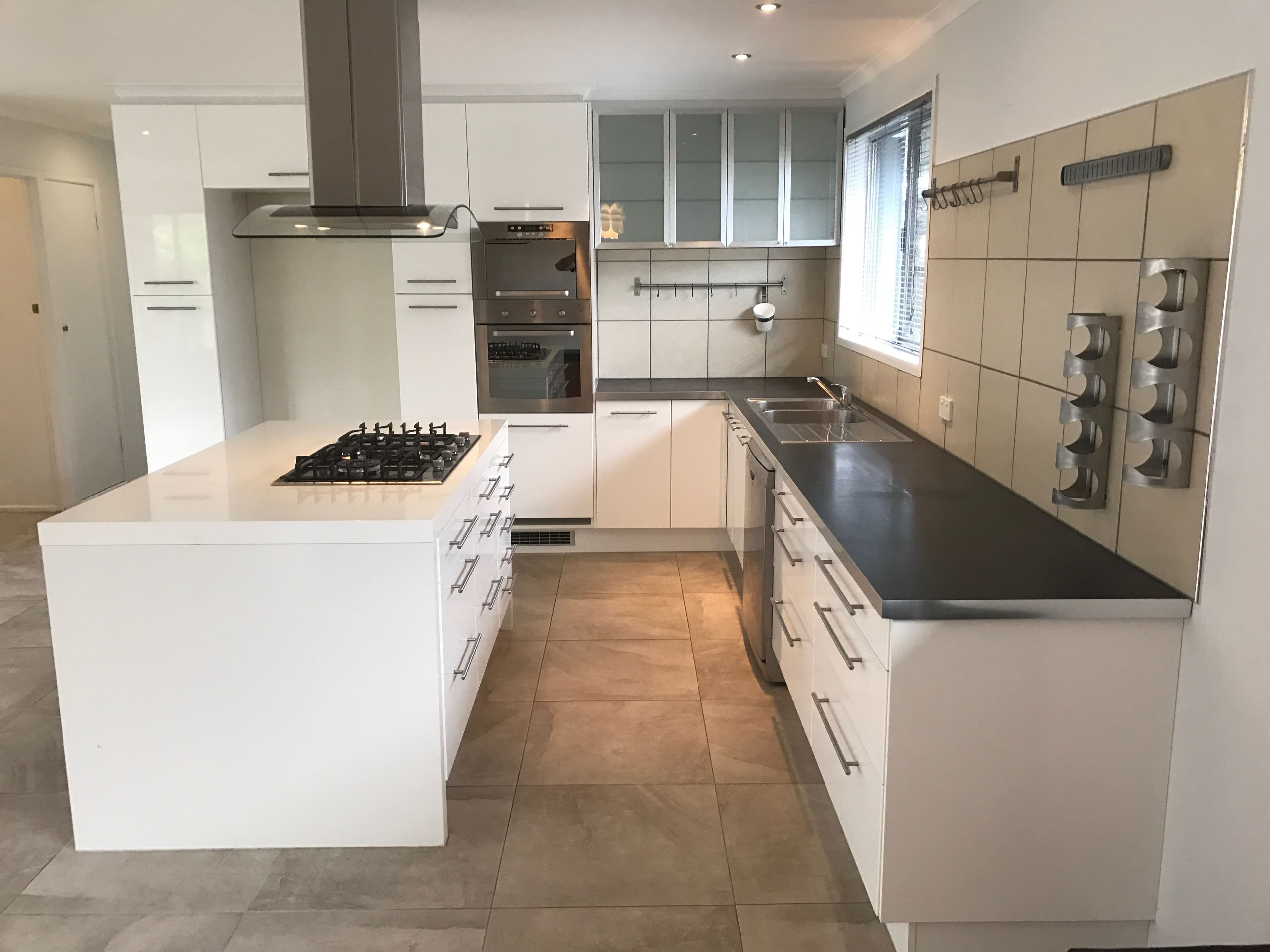 99 Chainey Avenue, Miami QLD 4220, Miami - Thumbnail 3