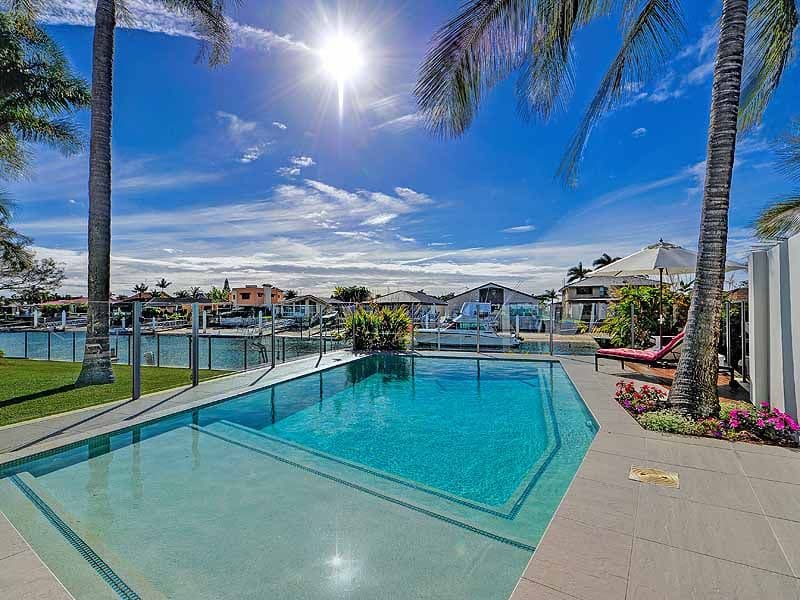 25 Drysdale Place, PARADISE POINT QLD 4216, Paradise Point - Thumbnail 2