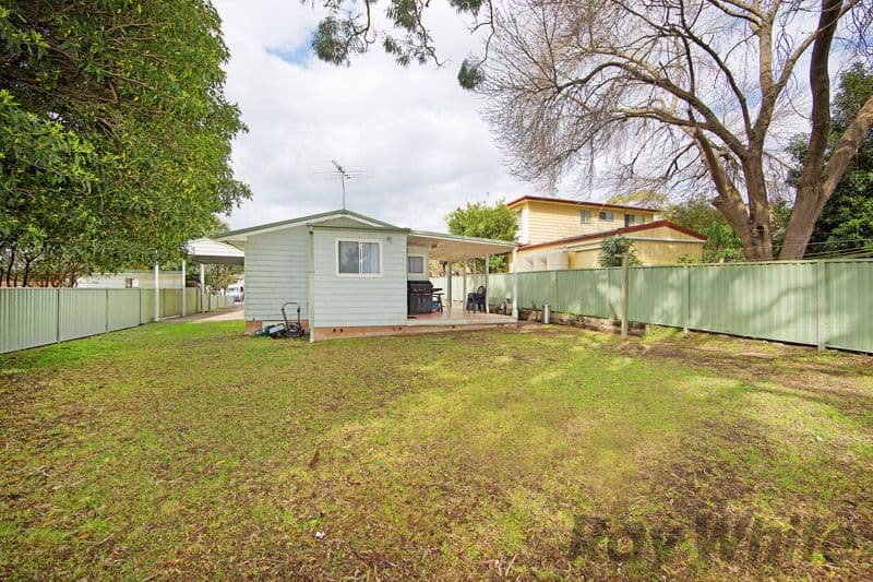 94 Catherine Street, MANNERING PARK NSW 2259, Mannering Park - Thumbnail 5