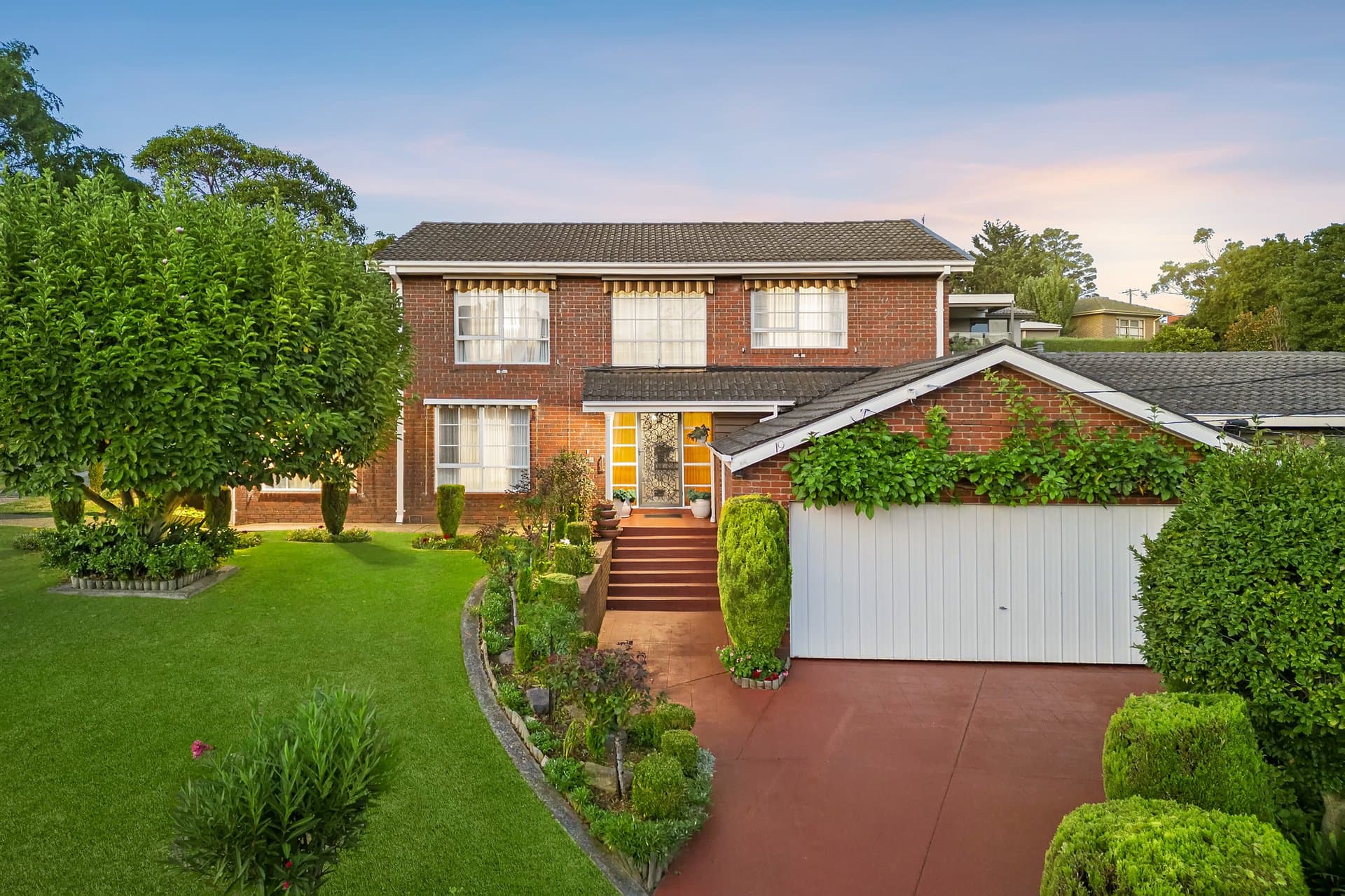 19 Lynnwood Parade, Templestowe Lower - Image 1