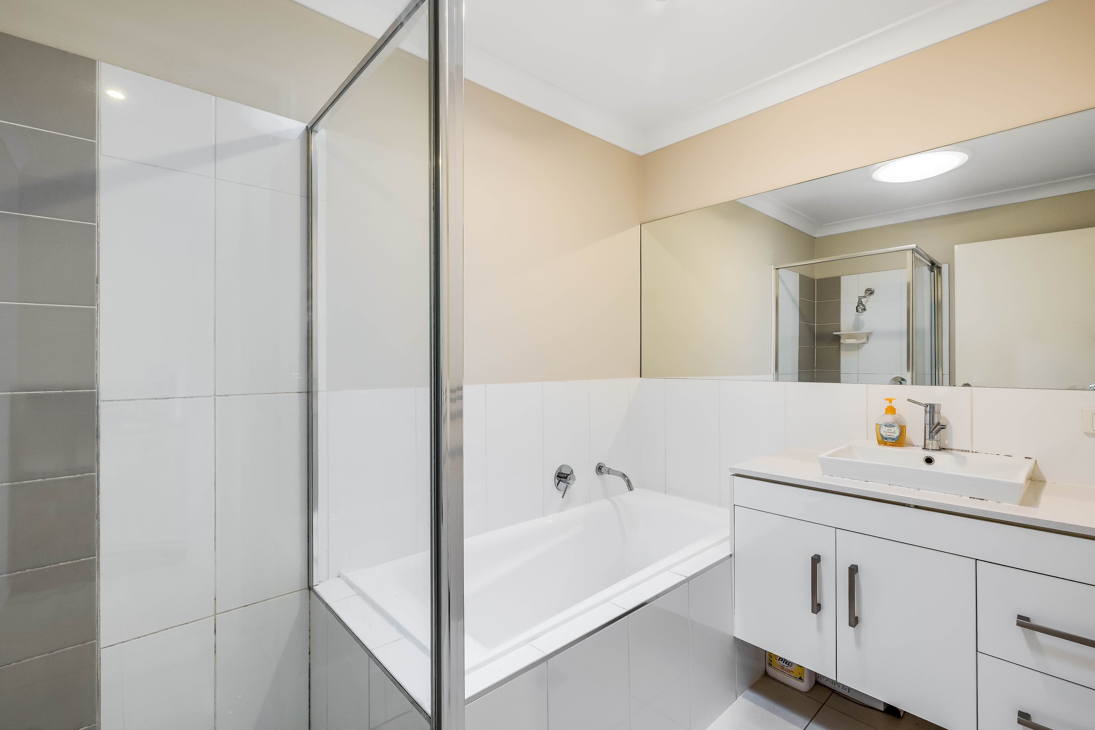 15 Brinley Place, Sinnamon Park QLD 4073, Sinnamon Park - Thumbnail 8