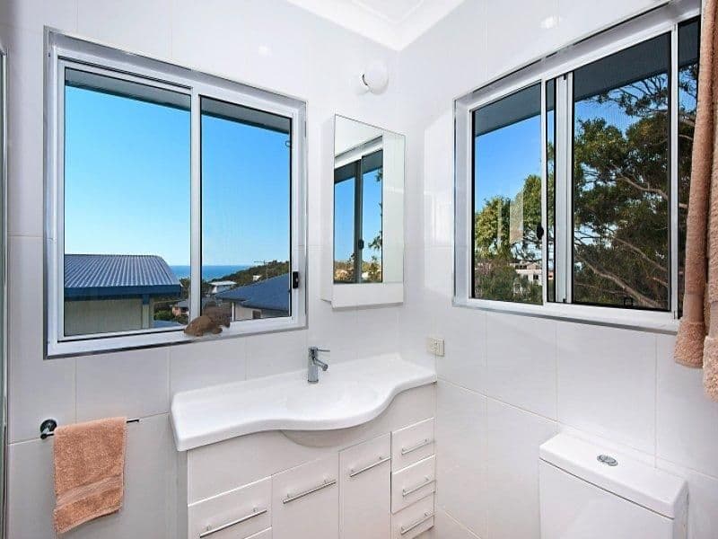 5 Hillcrest Avenue, Tugun QLD 4224, Tugun - Thumbnail 3