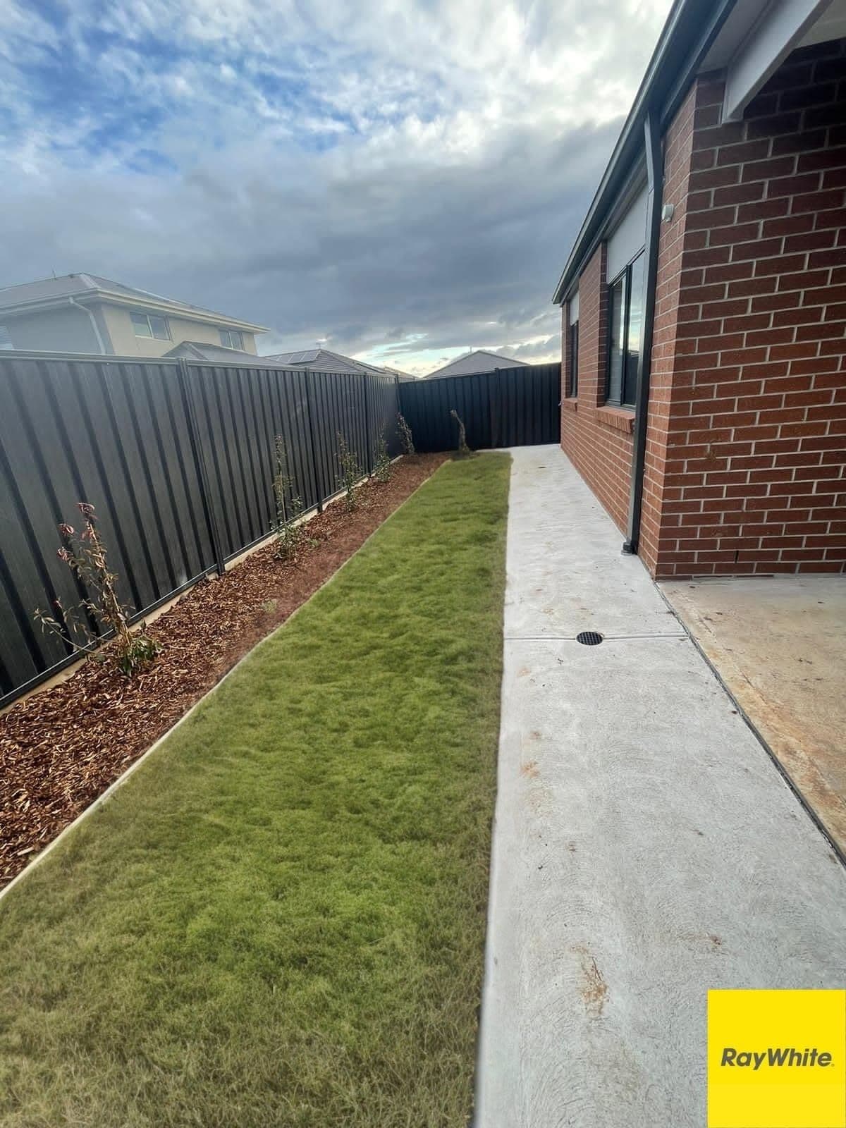 102 Voyager Boulevard, Tarneit VIC 3029, Tarneit - Thumbnail 2