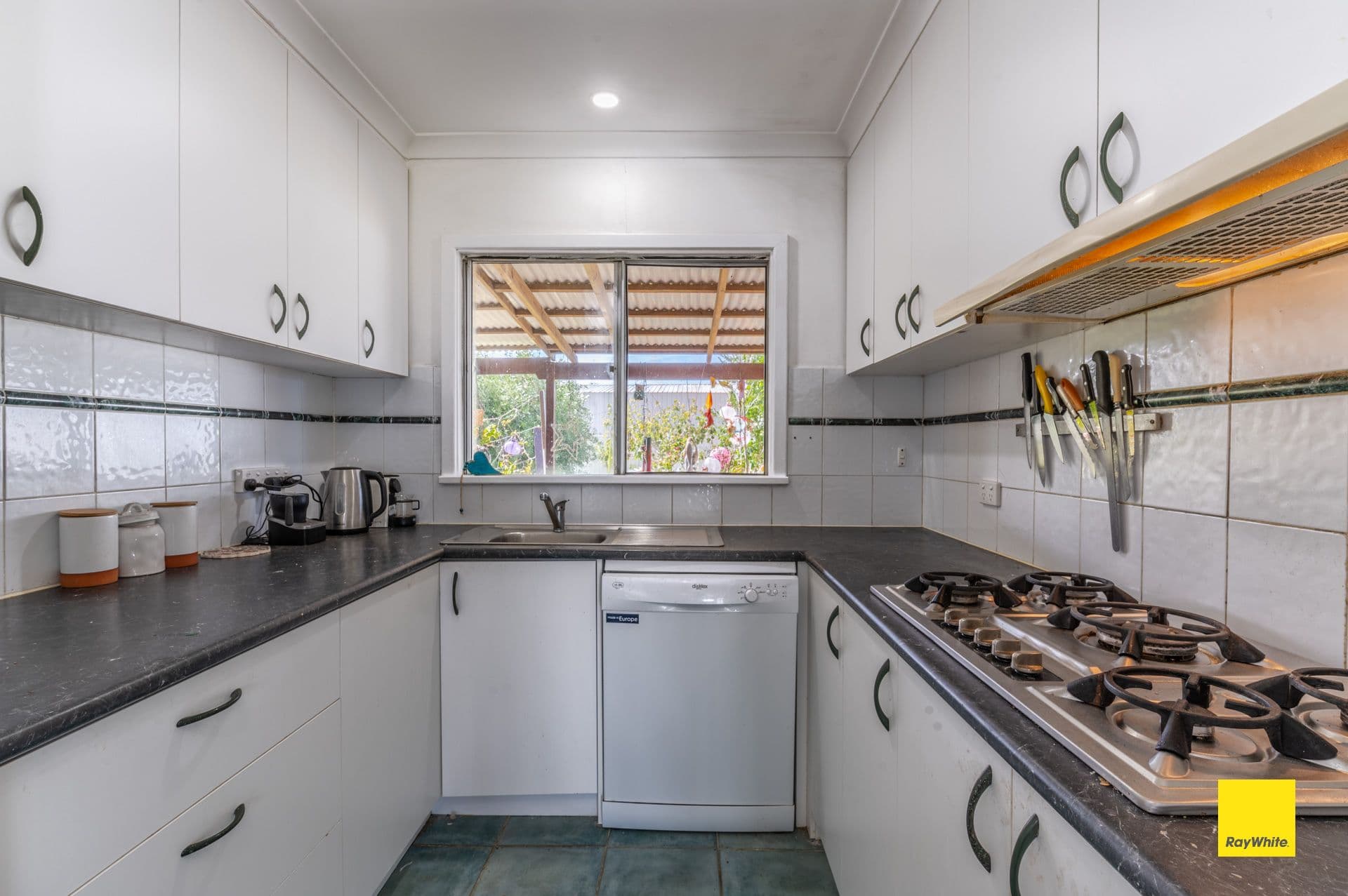 15 Wedge Avenue, Lancelin WA 6044, Lancelin - Thumbnail 4